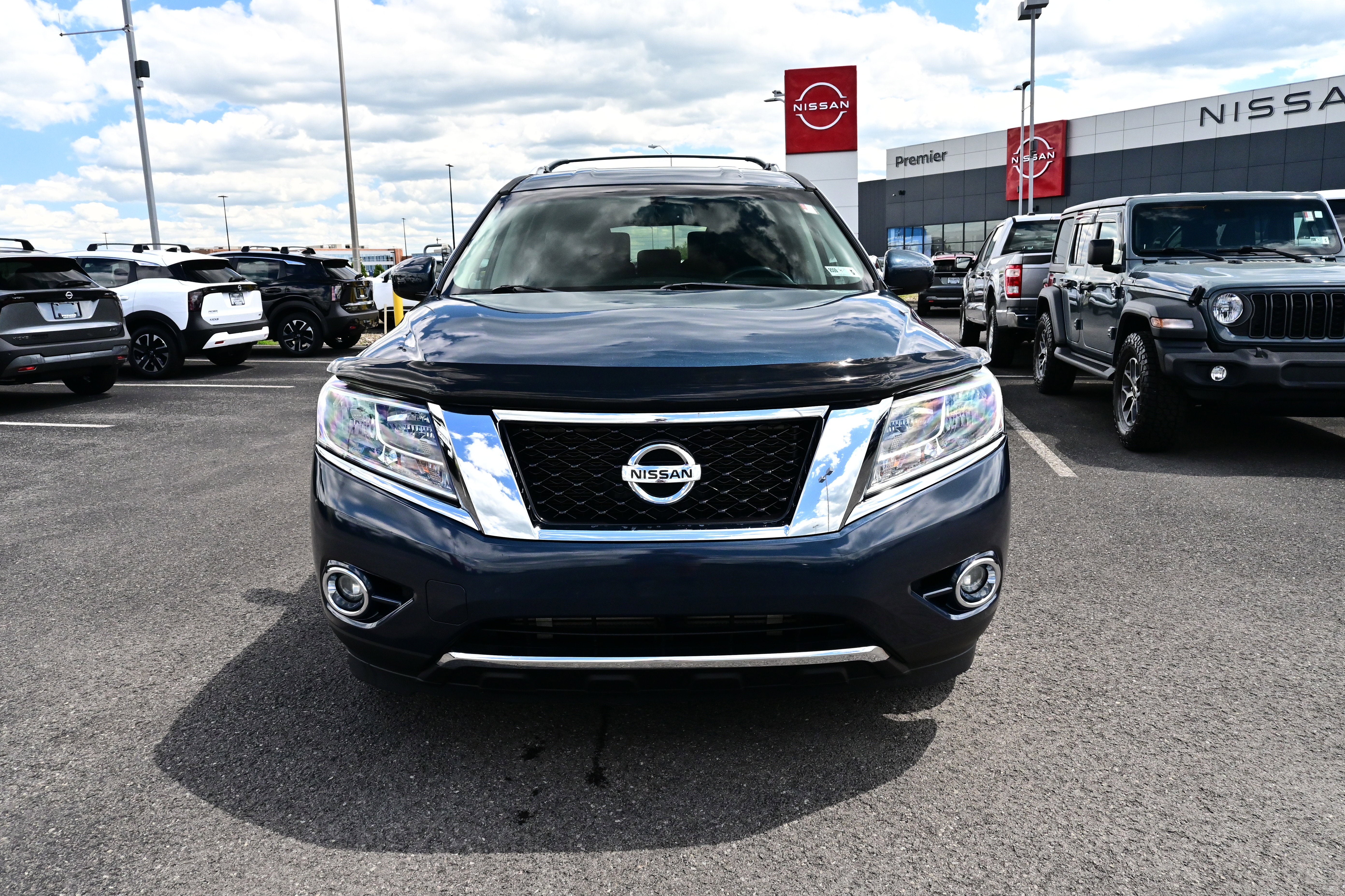 2014 Nissan Pathfinder SL