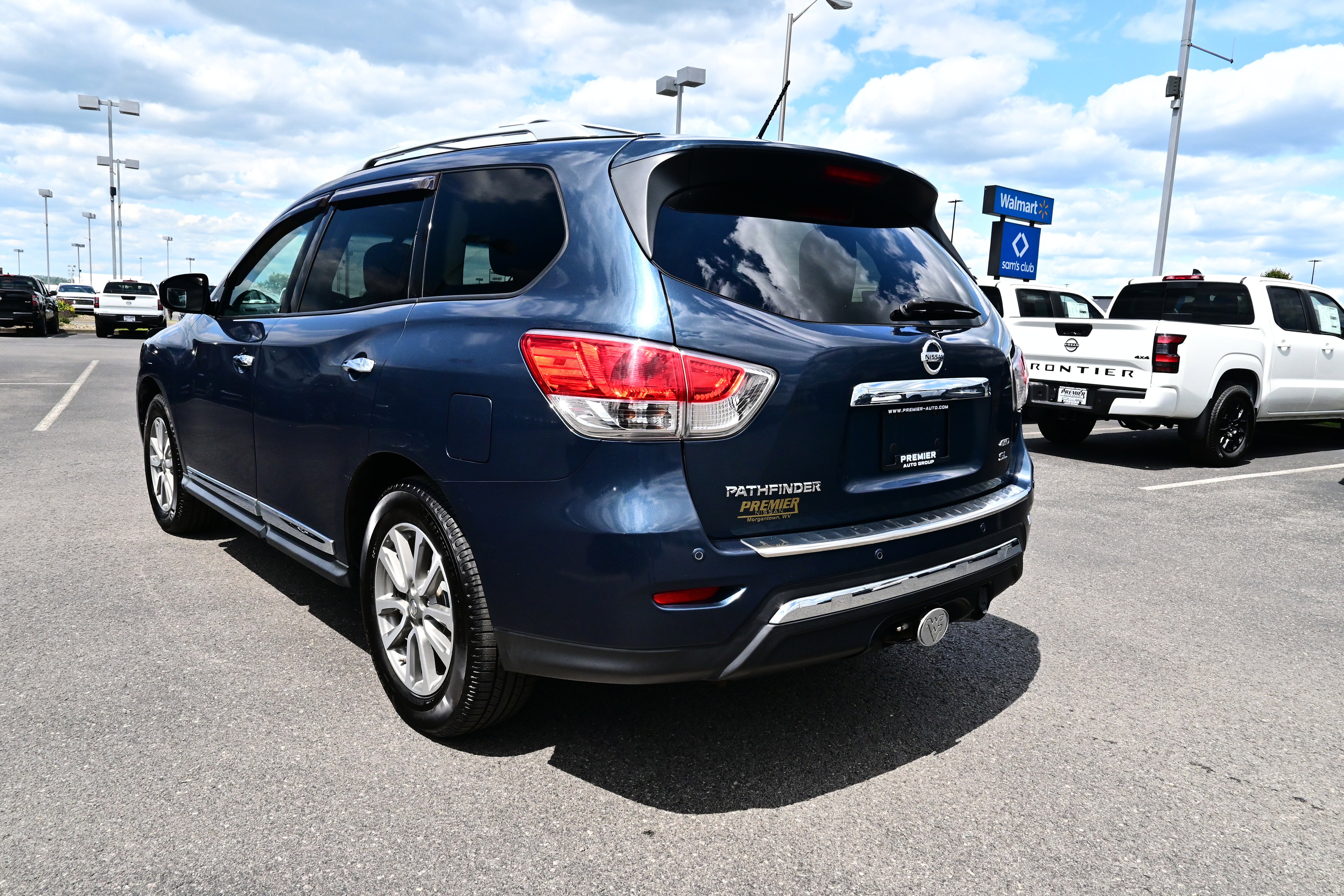 2014 Nissan Pathfinder SL
