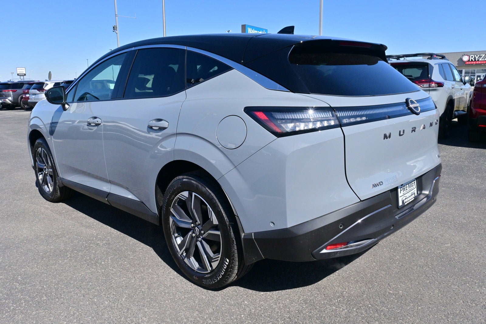 2025 Nissan Murano SL