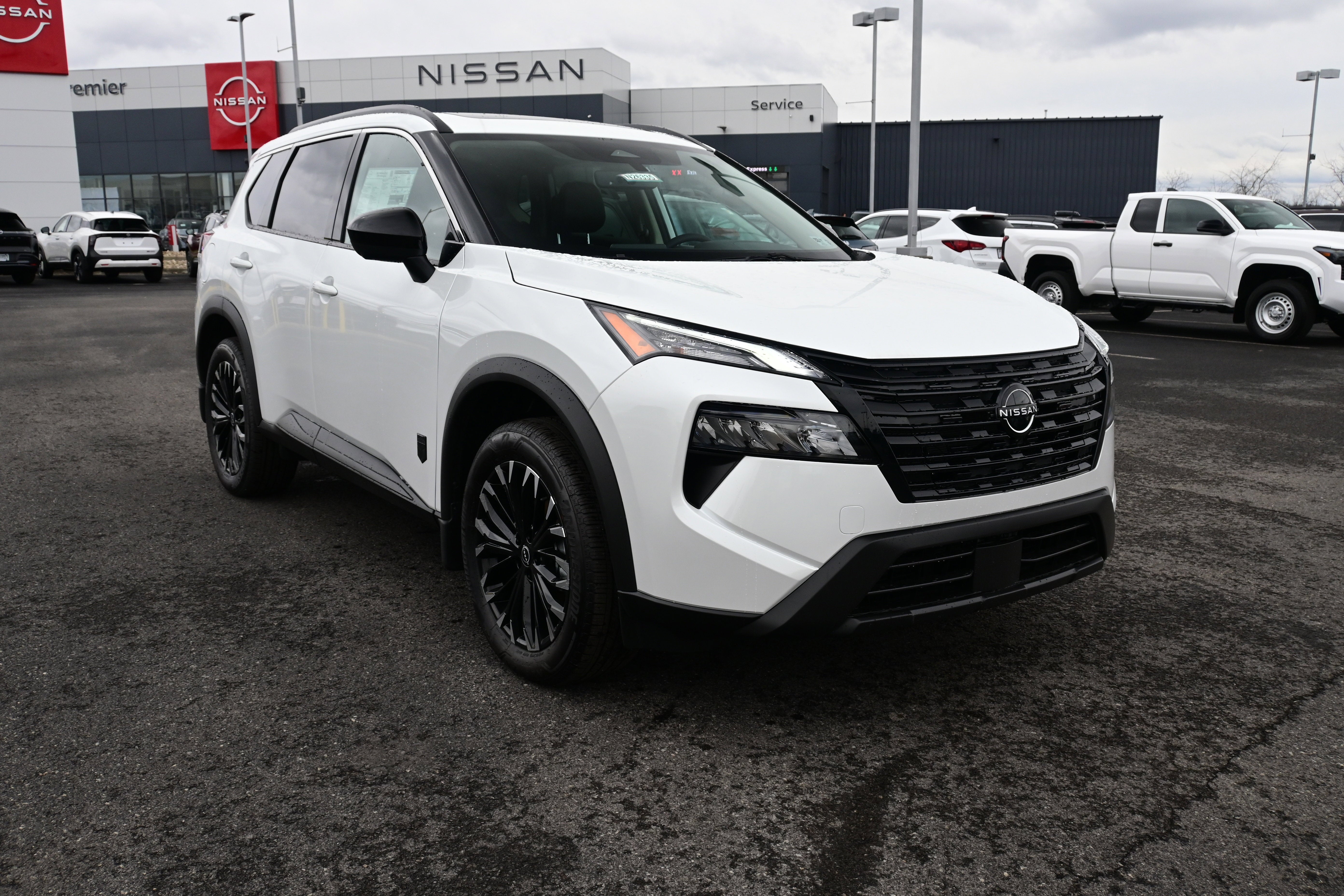 2026 Nissan Rogue Dark Armor™