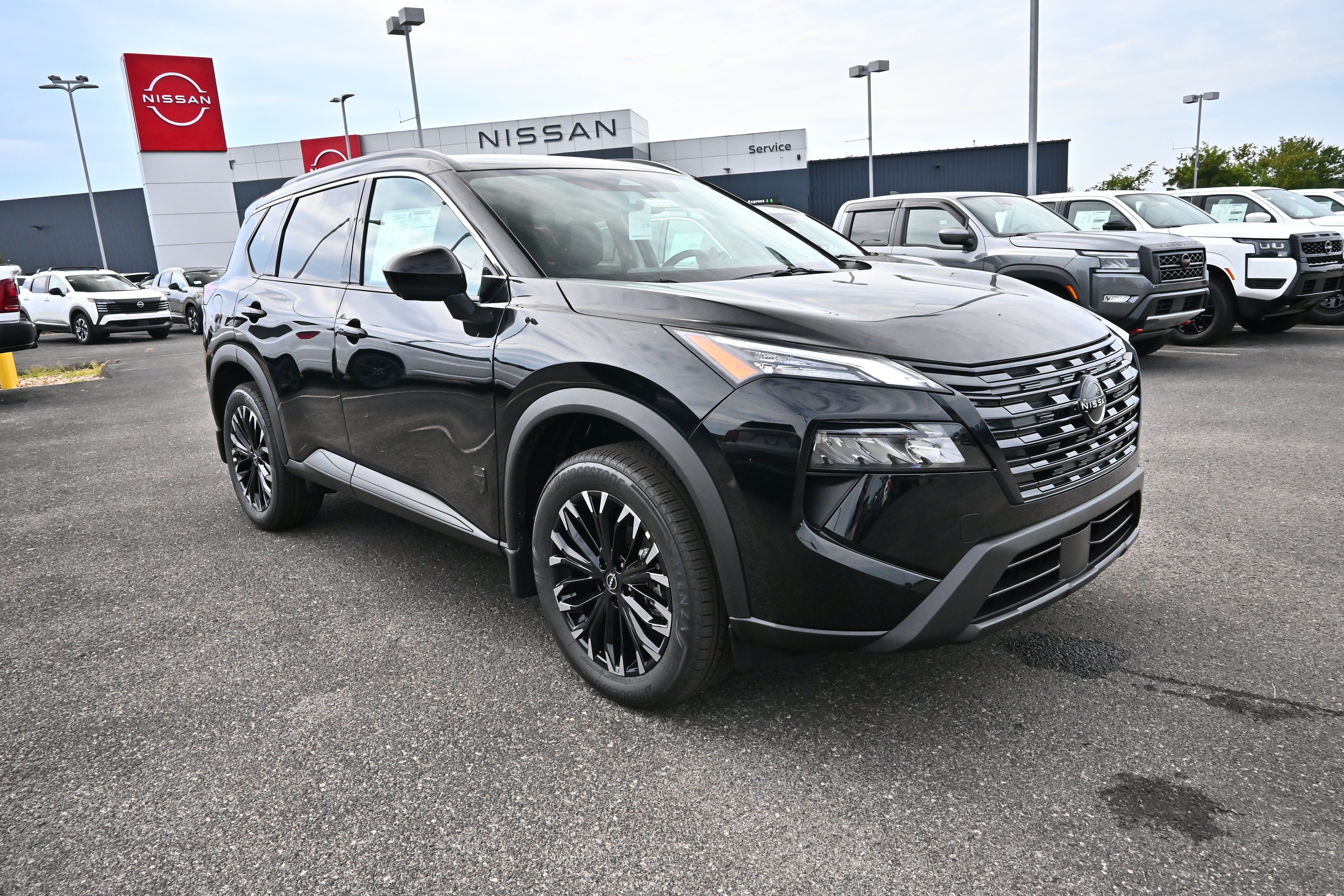 2026 Nissan Rogue Dark Armor™