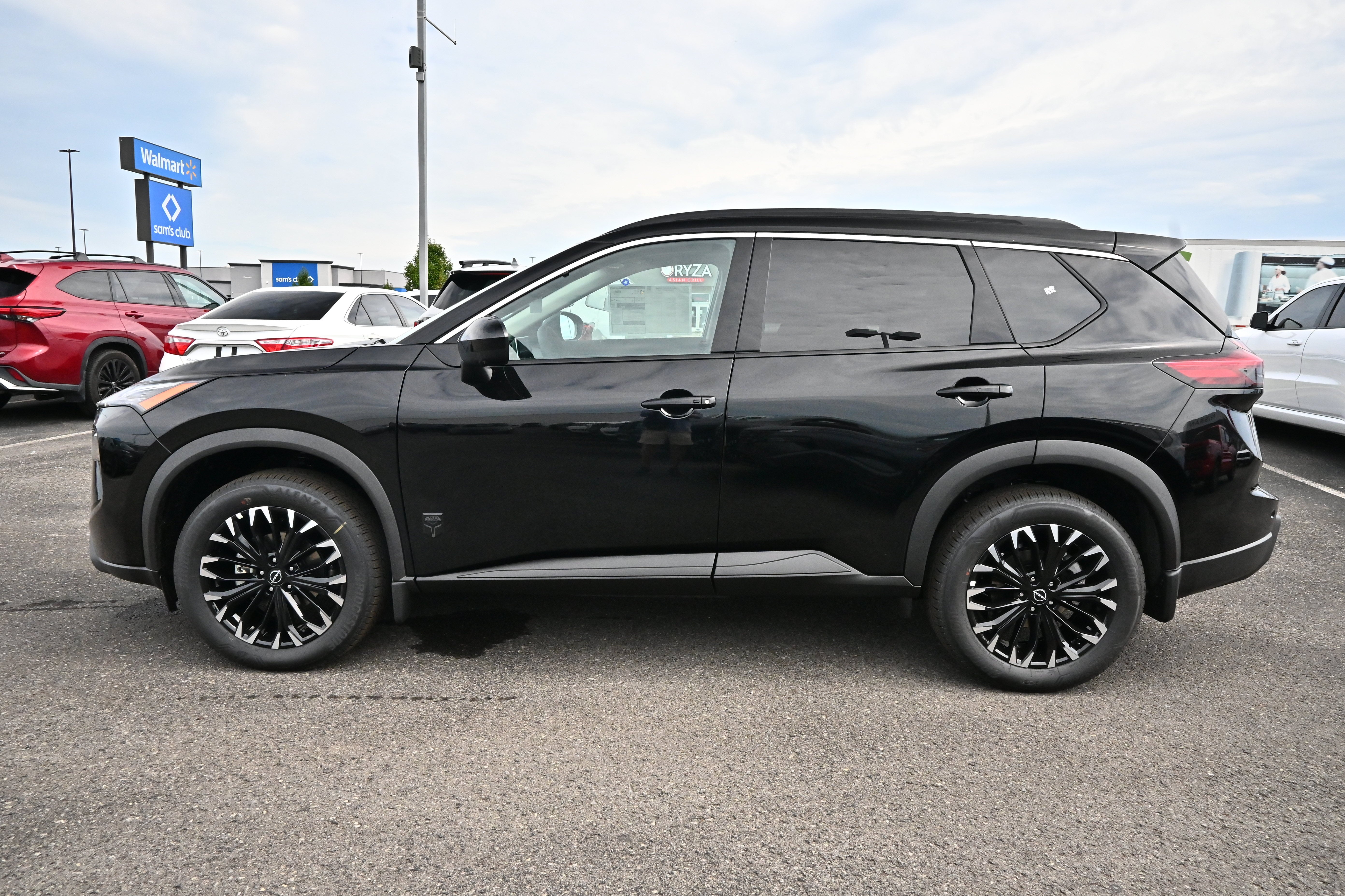 2026 Nissan Rogue Dark Armor™