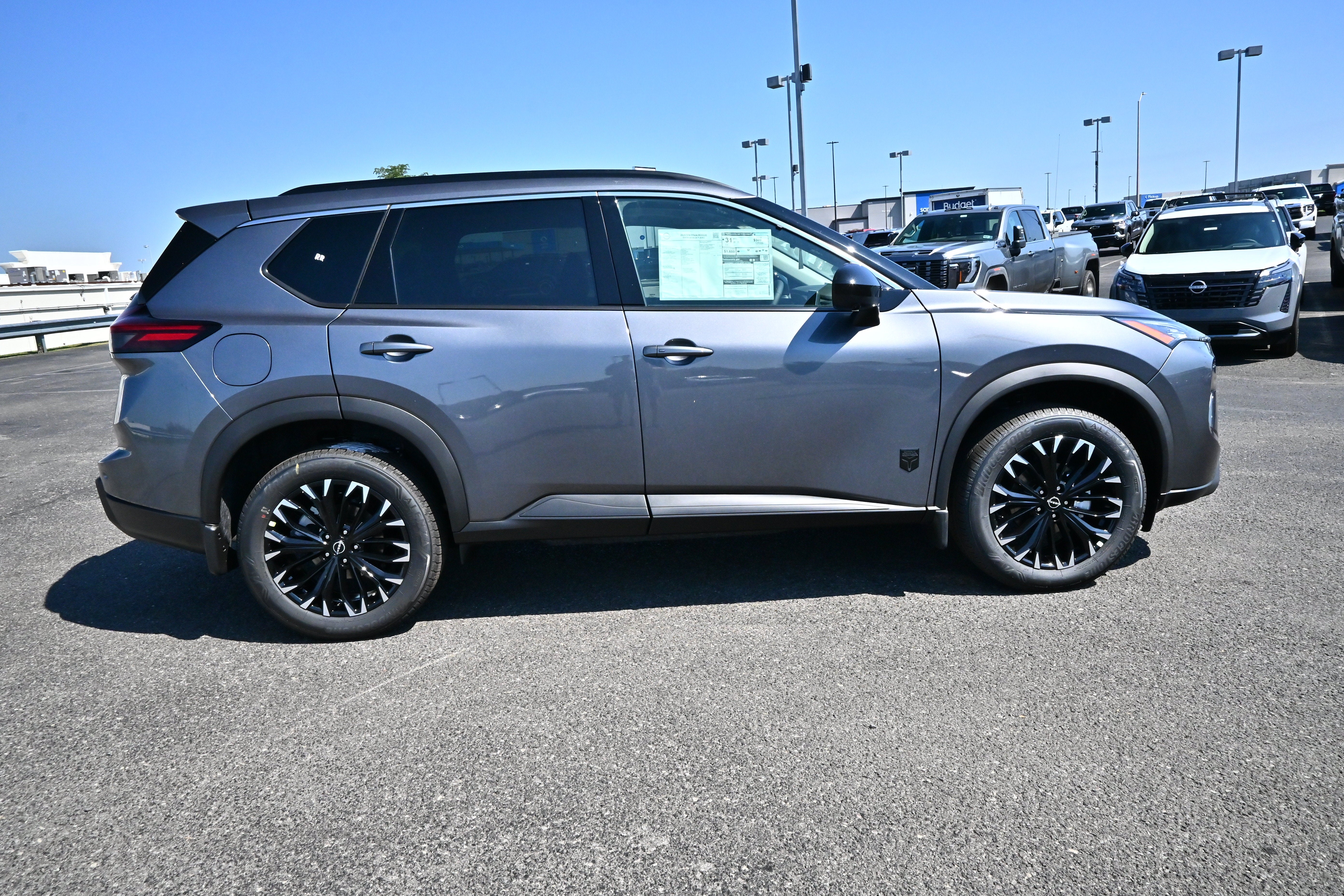 2026 Nissan Rogue Dark Armor™