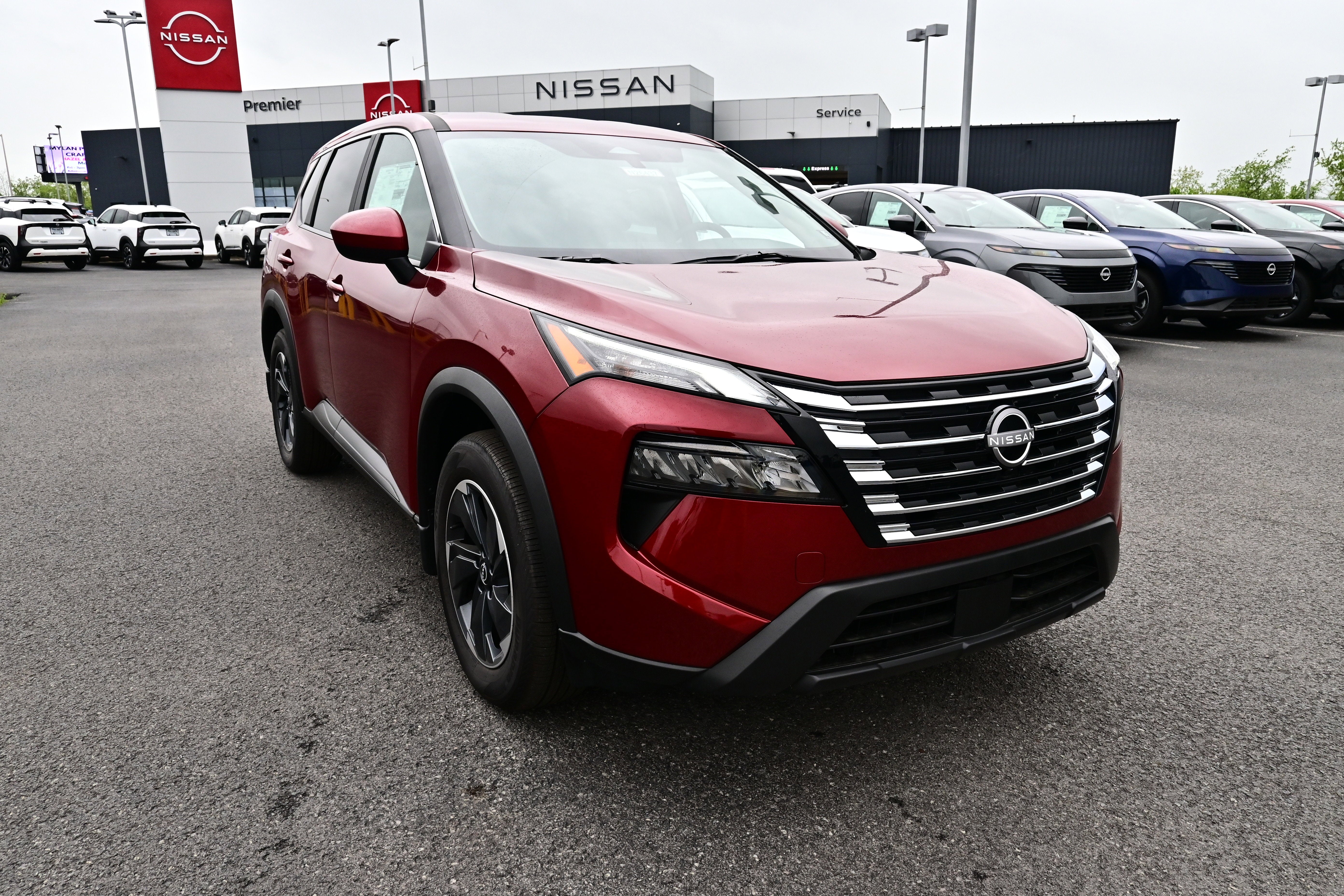 2026 Nissan Rogue SV