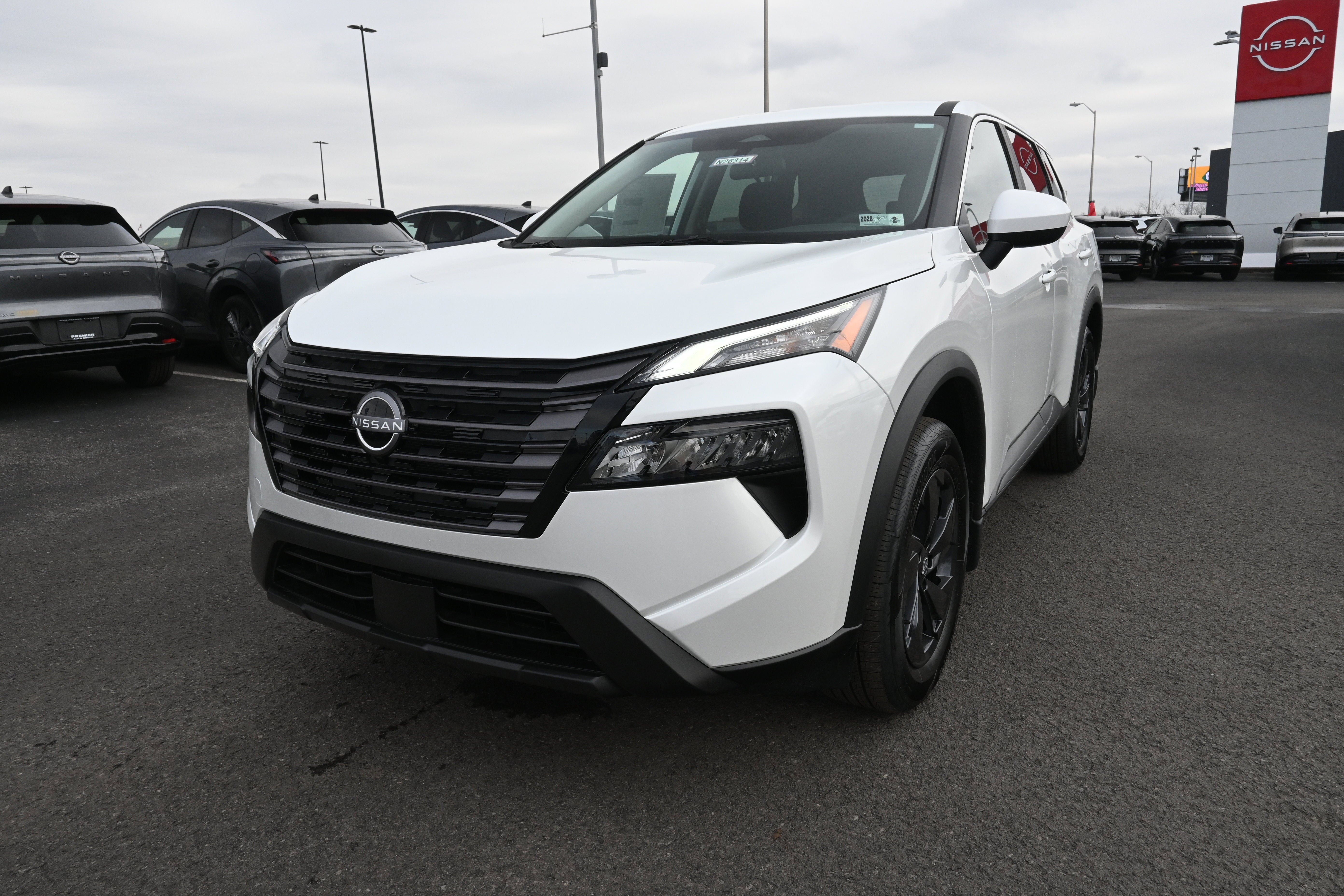 2026 Nissan Rogue SV