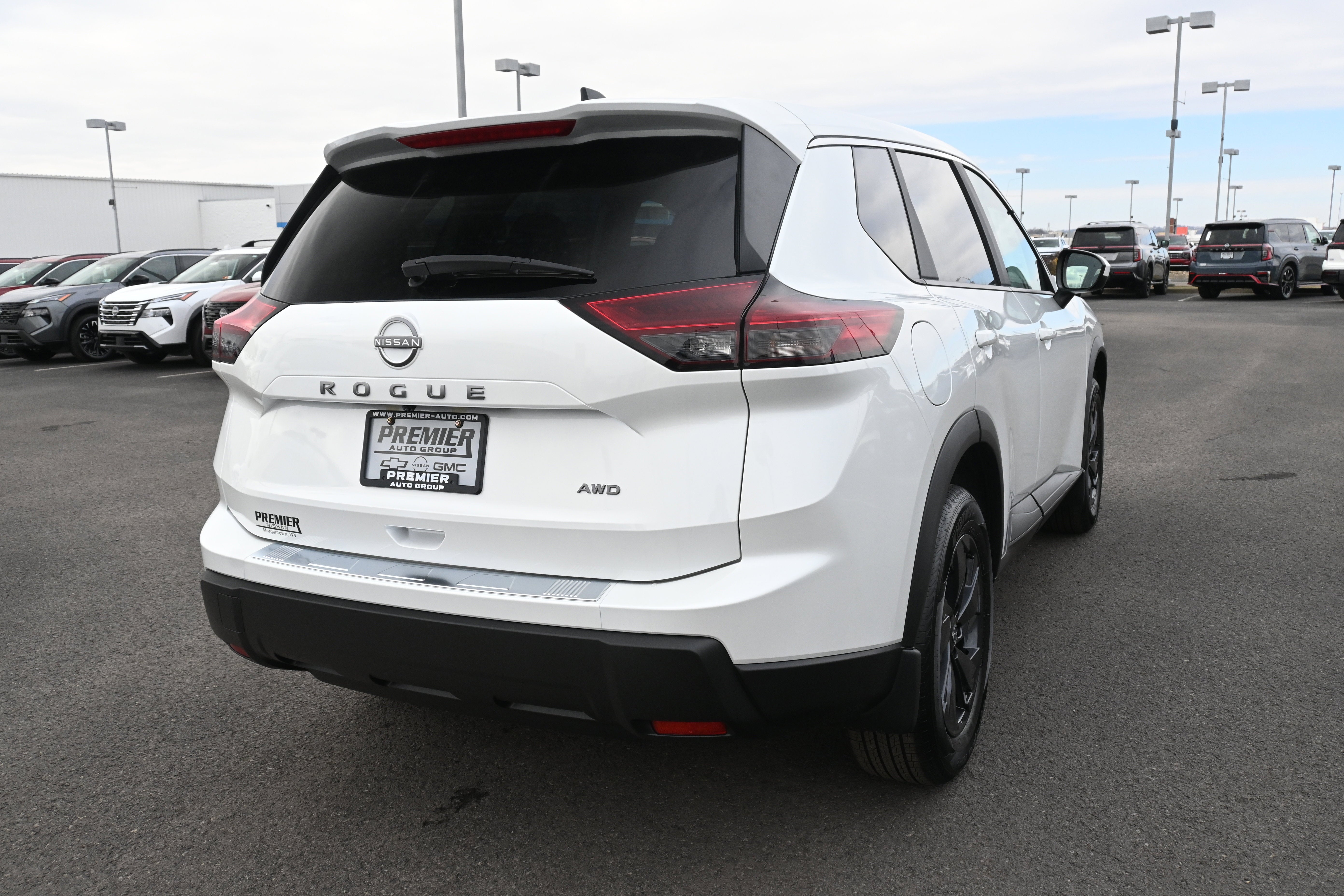 2026 Nissan Rogue SV