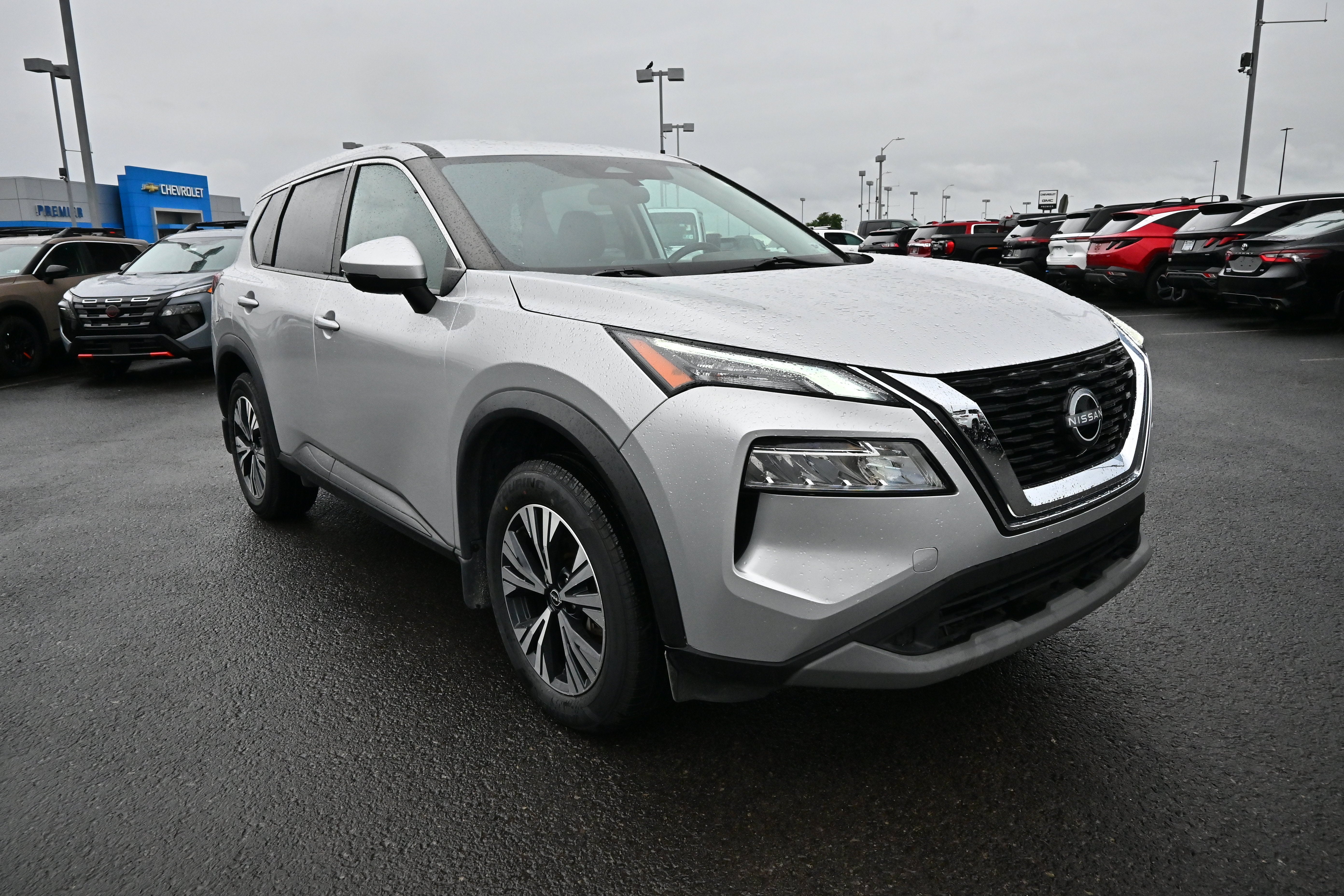 2022 Nissan Rogue SV