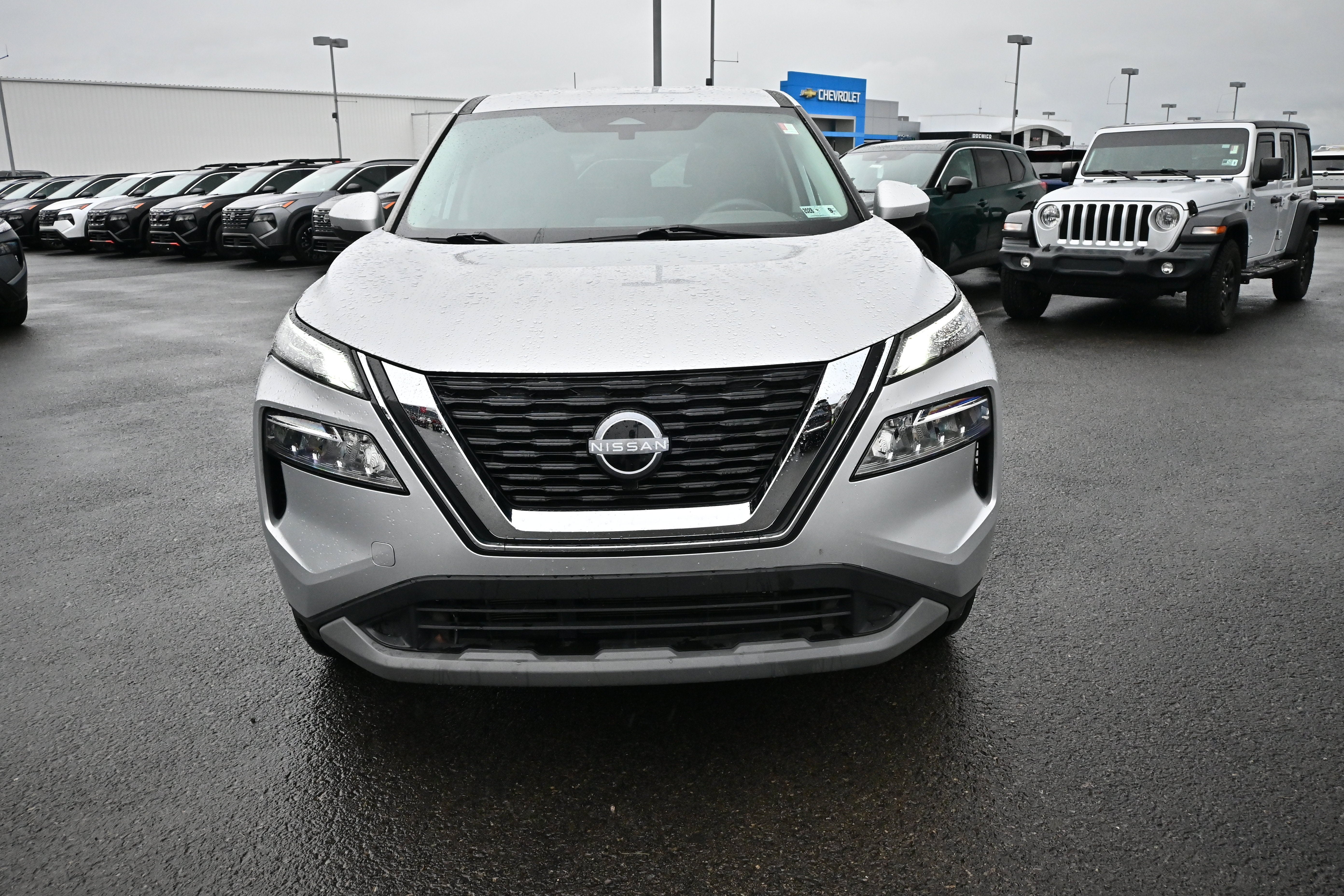 2022 Nissan Rogue SV