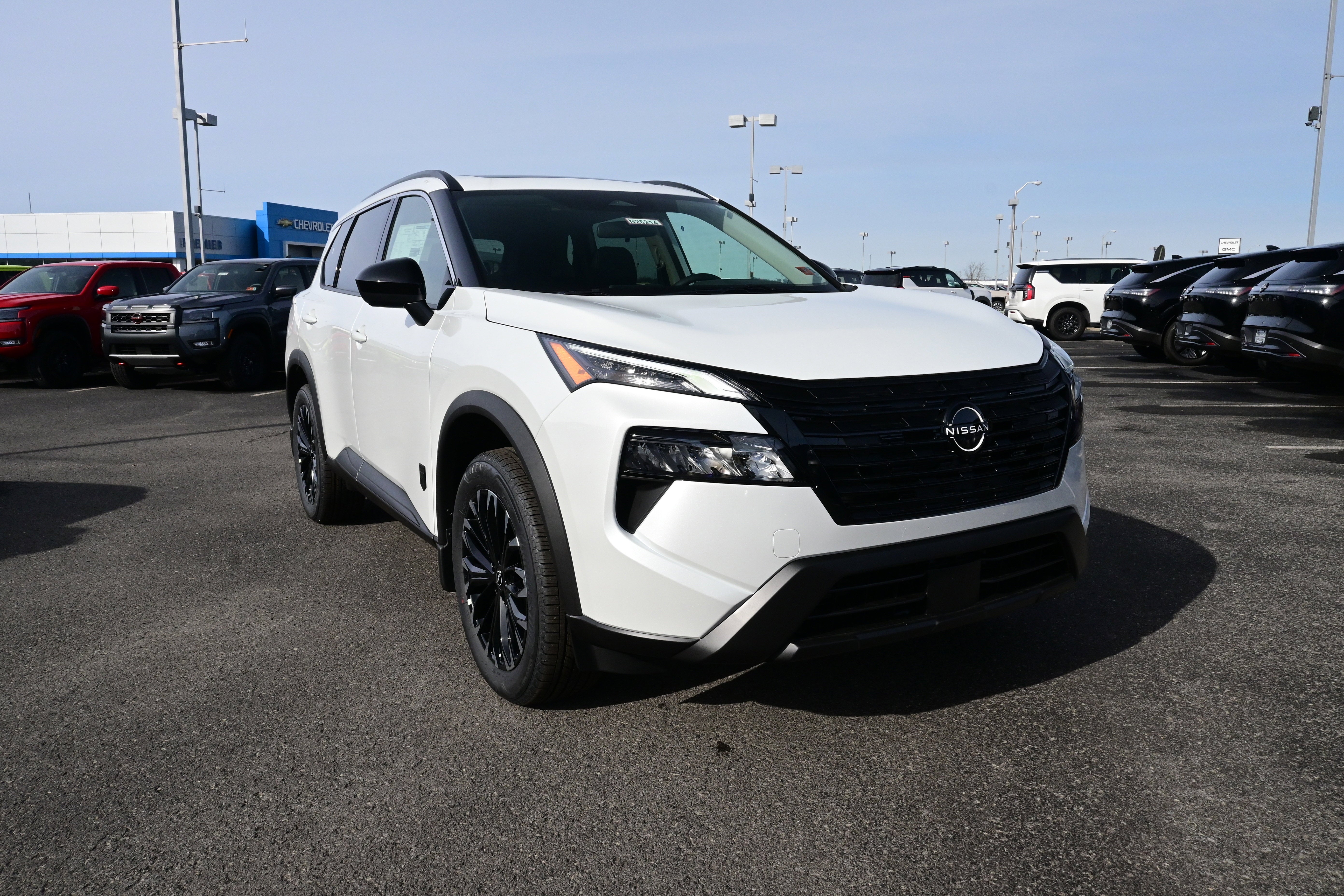 2026 Nissan Rogue Dark Armor