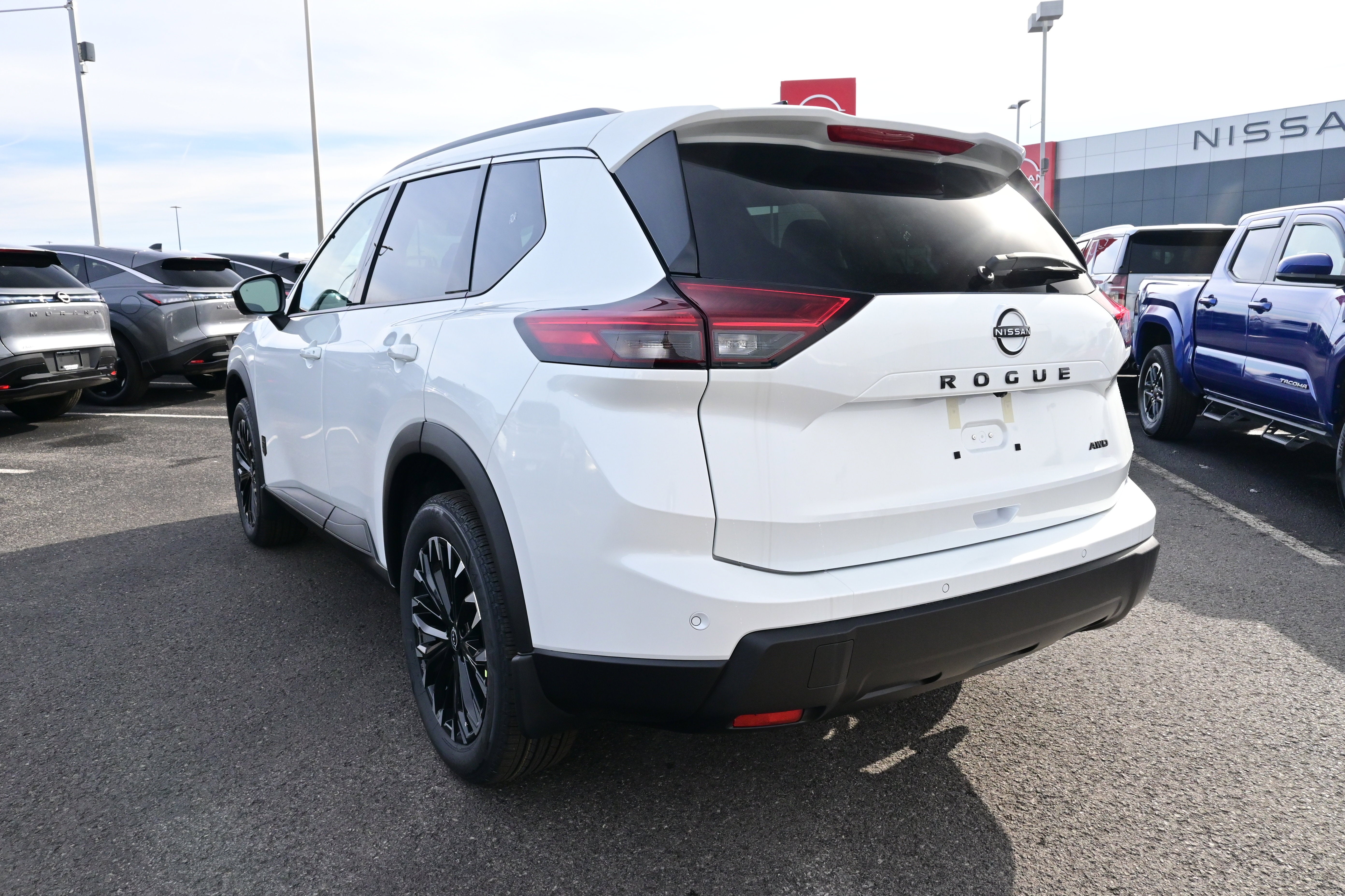 2026 Nissan Rogue Dark Armor