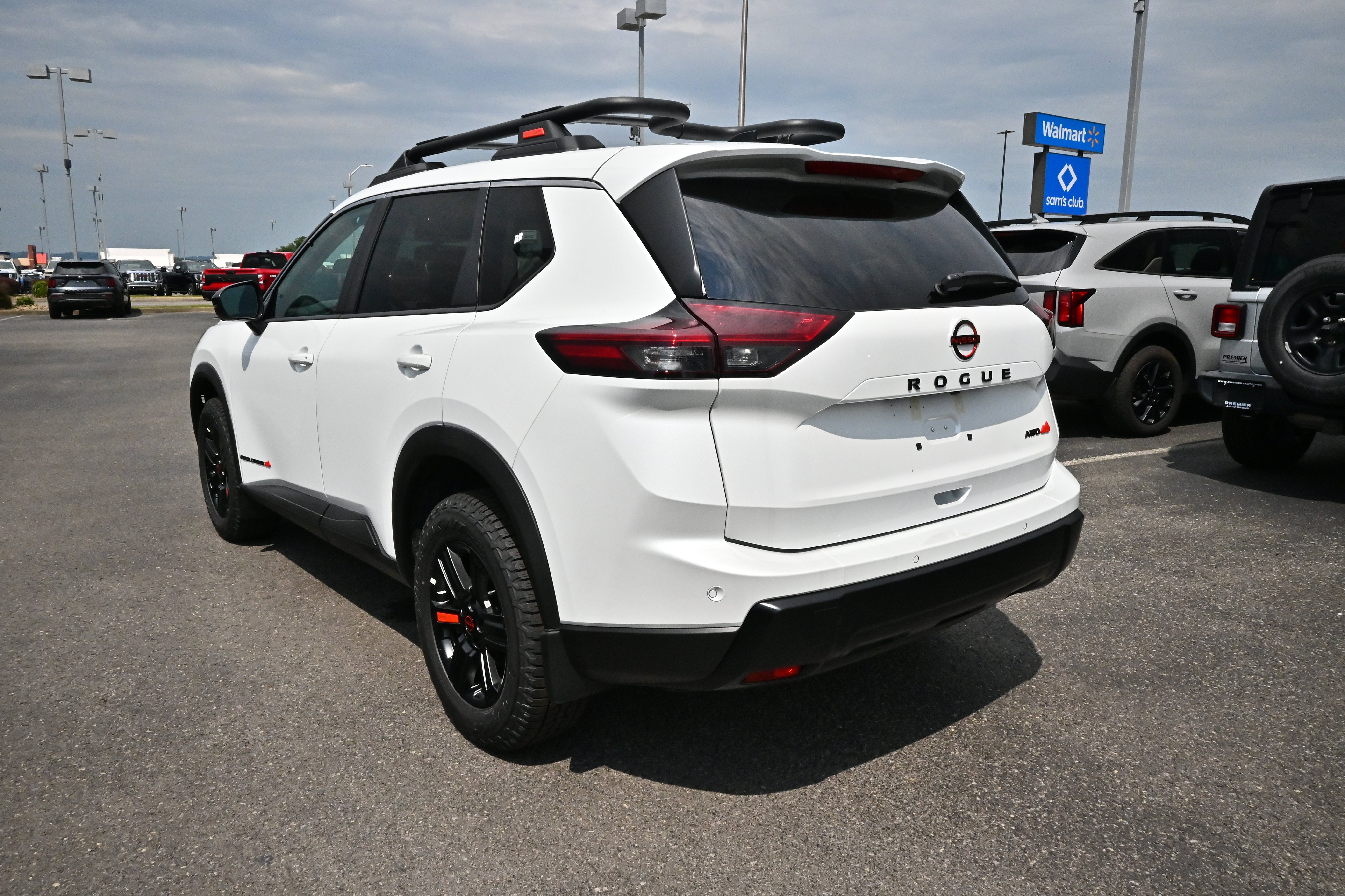 2026 Nissan Rogue Rock Creek®