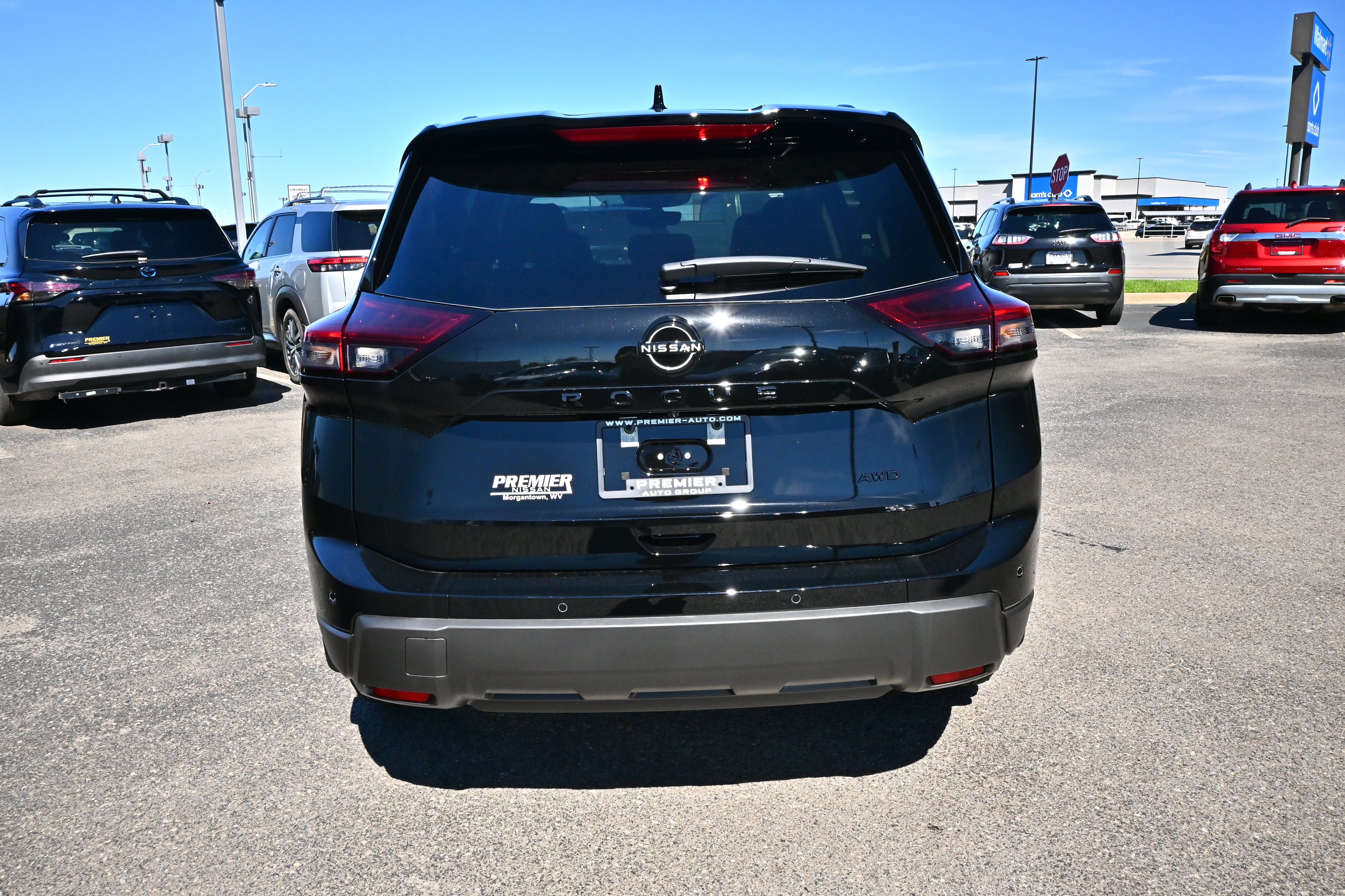 2026 Nissan Rogue Dark Armor™