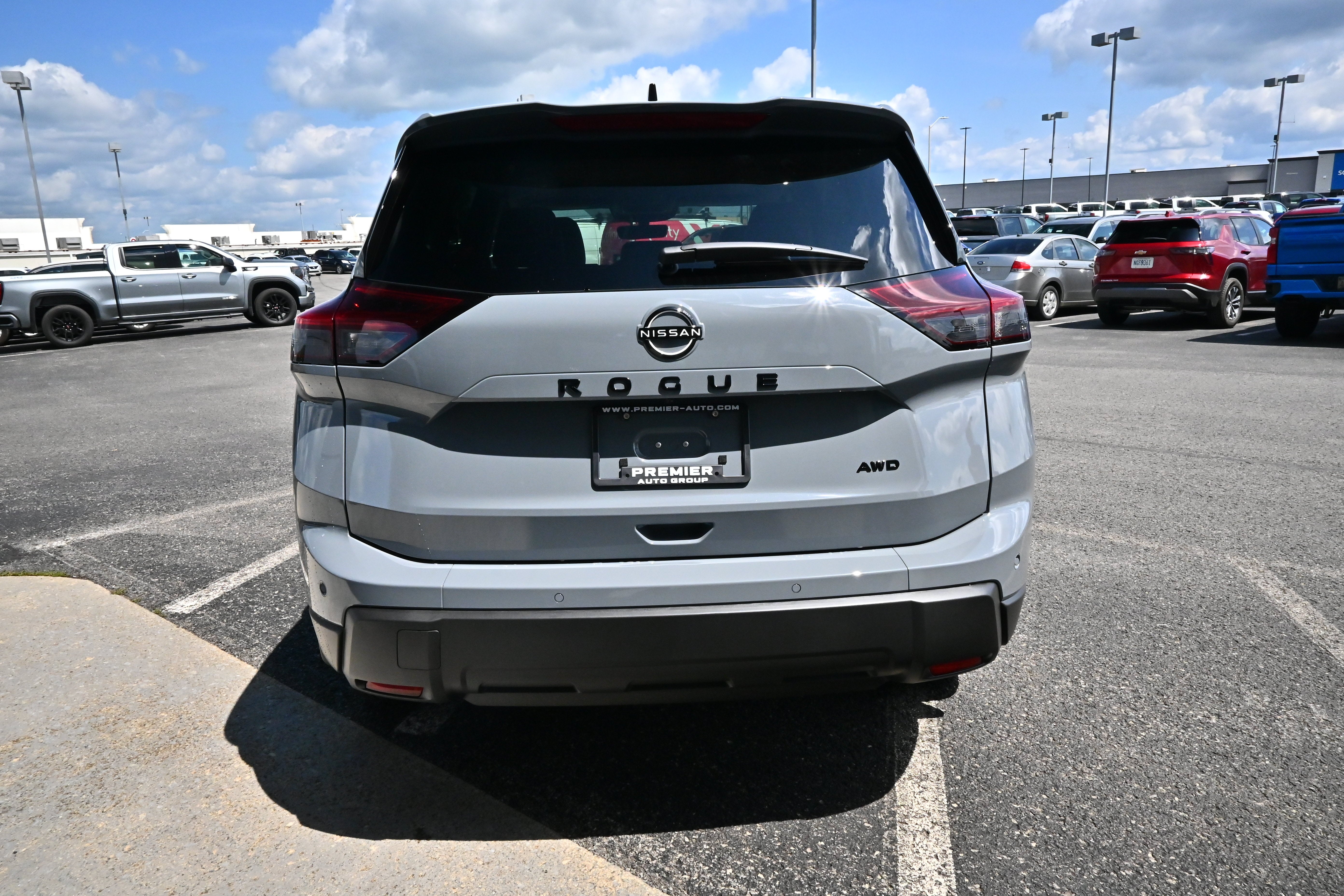 2026 Nissan Rogue Dark Armor