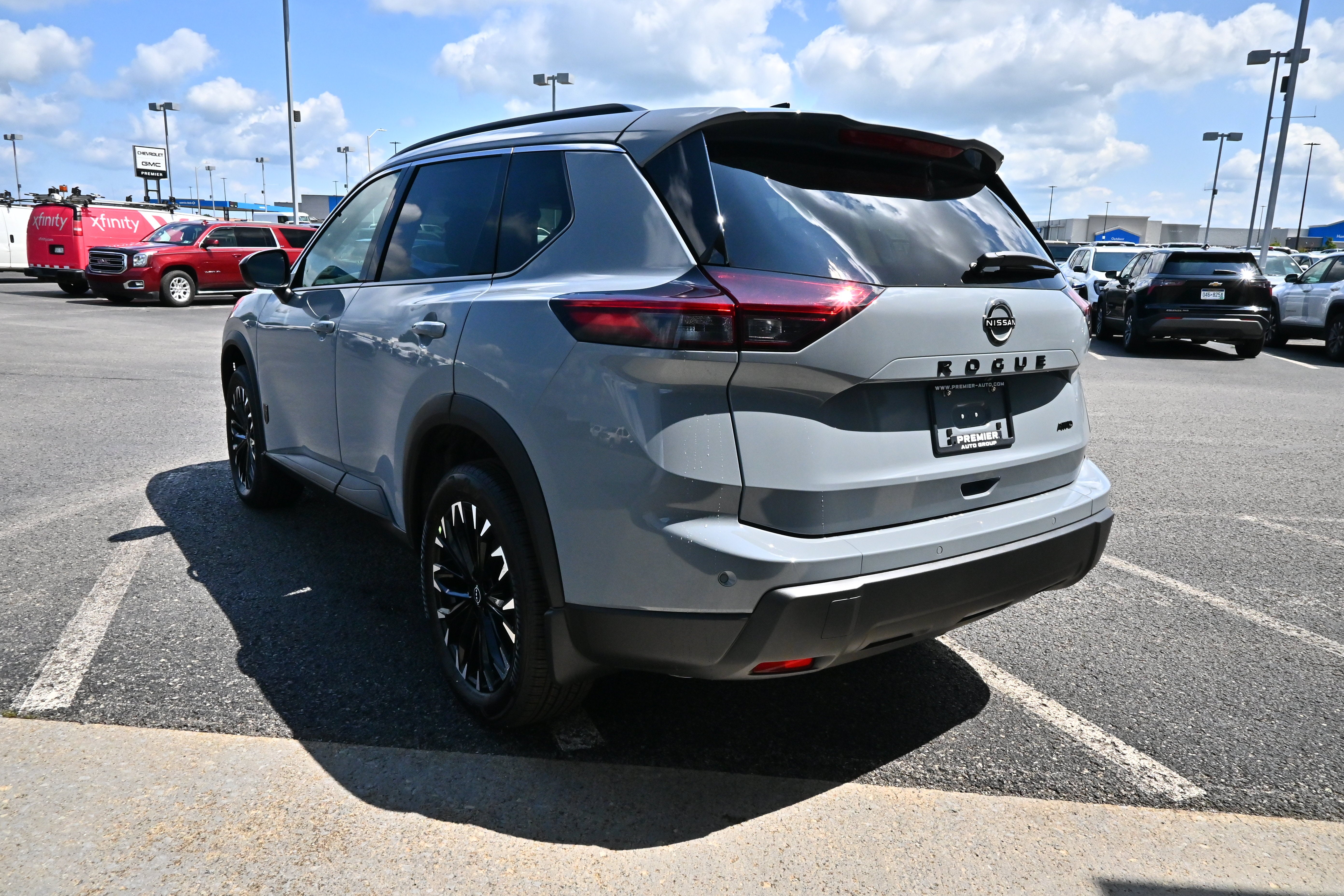 2026 Nissan Rogue Dark Armor