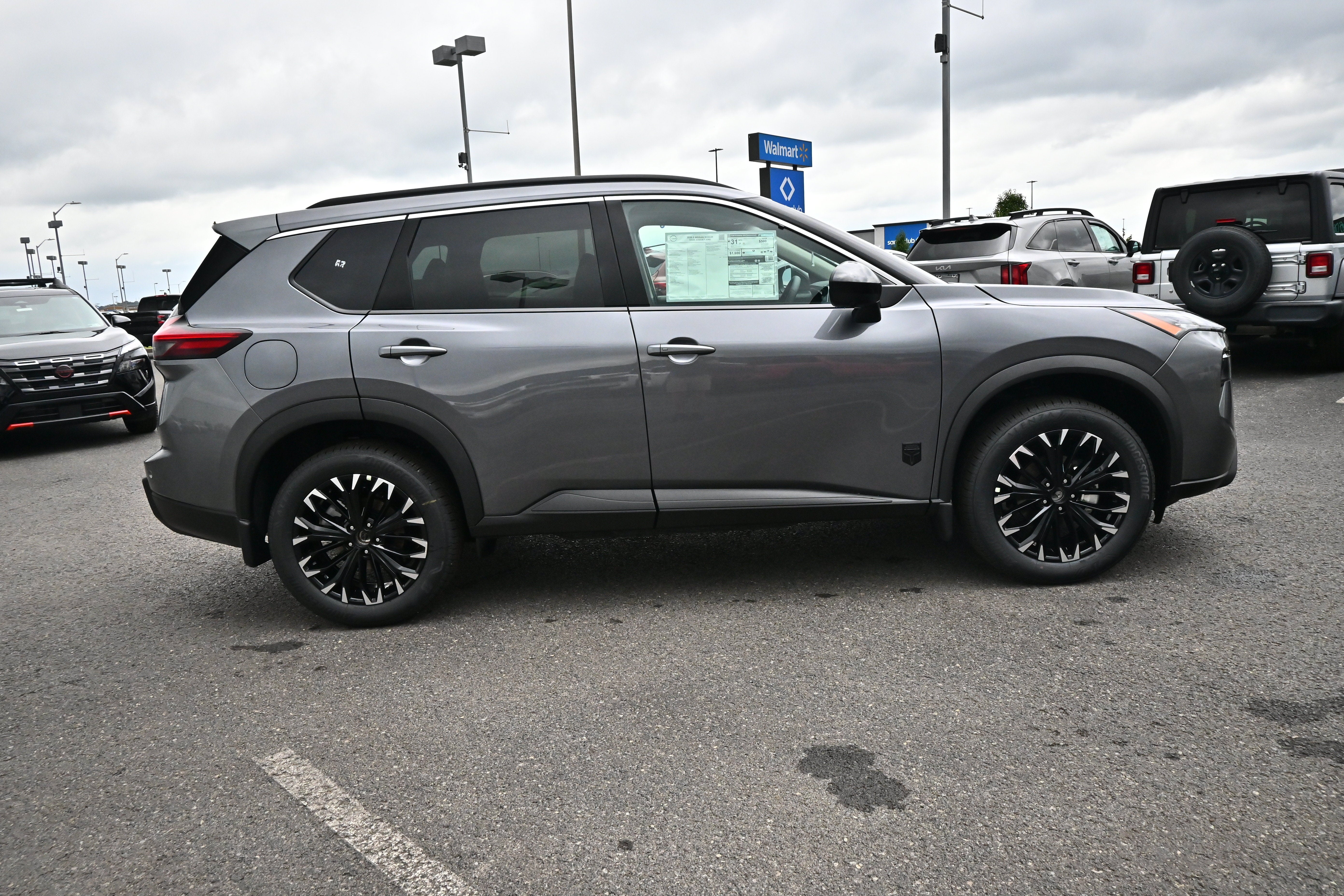 2026 Nissan Rogue Dark Armor™