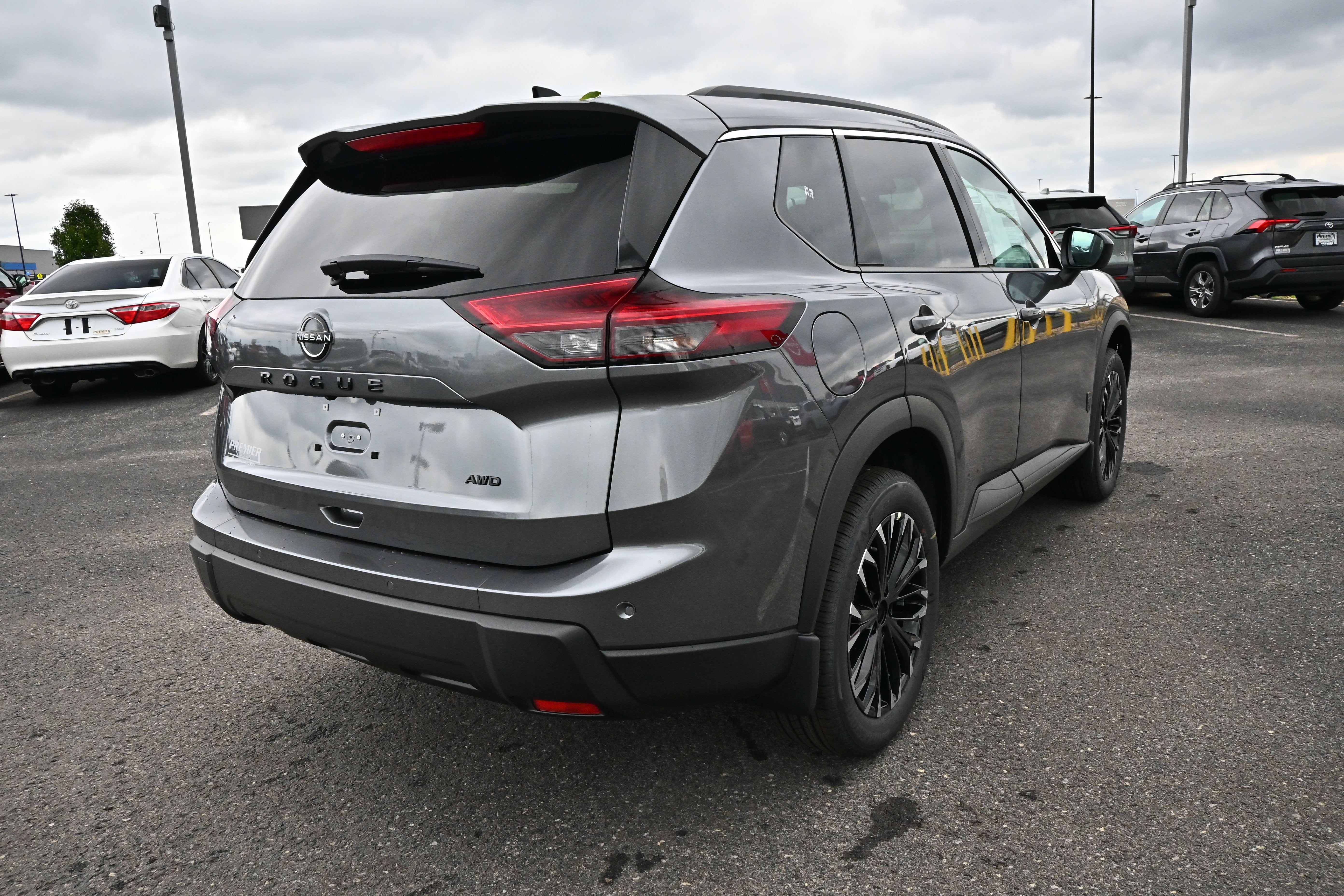 2026 Nissan Rogue Dark Armor™