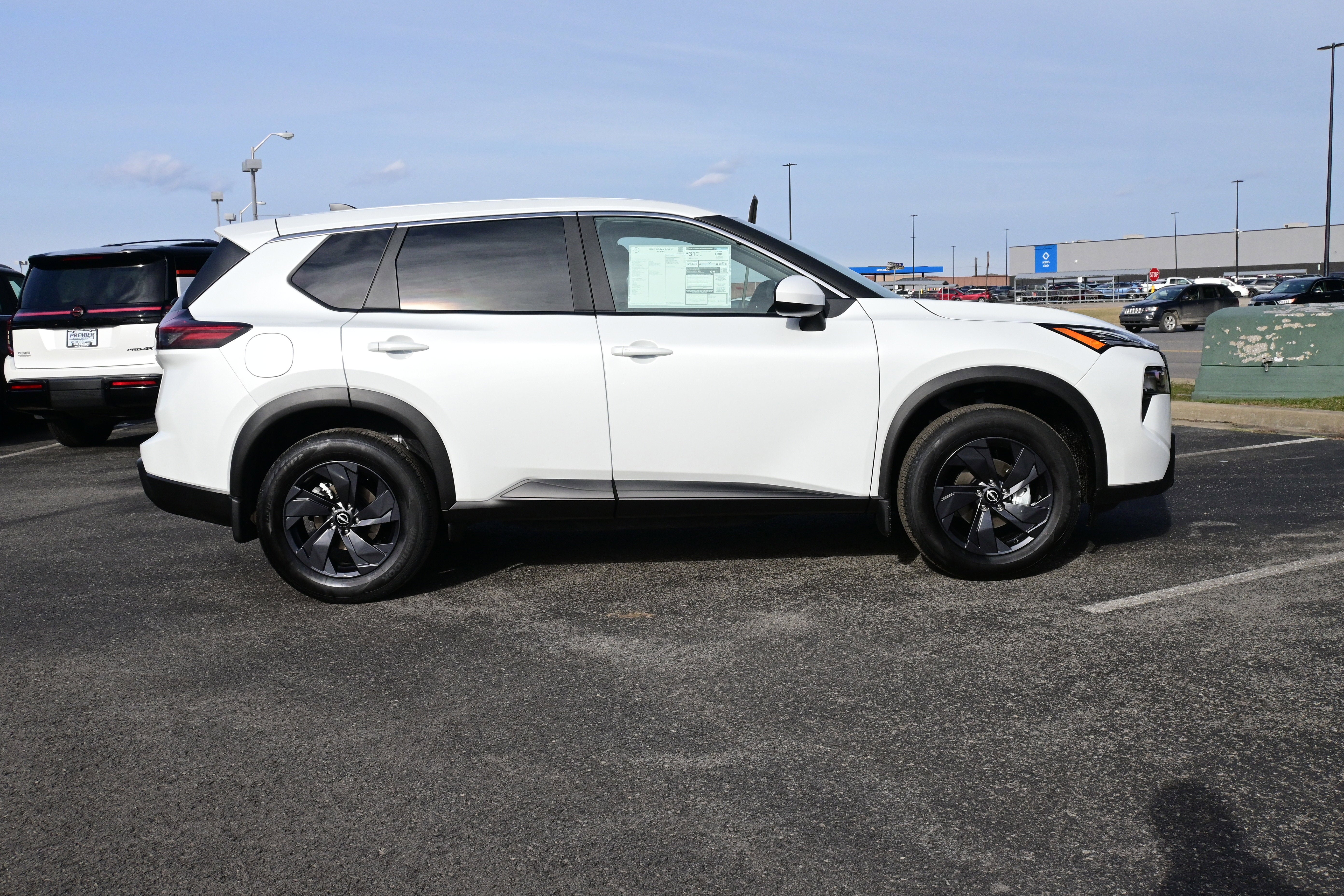 2026 Nissan Rogue SV
