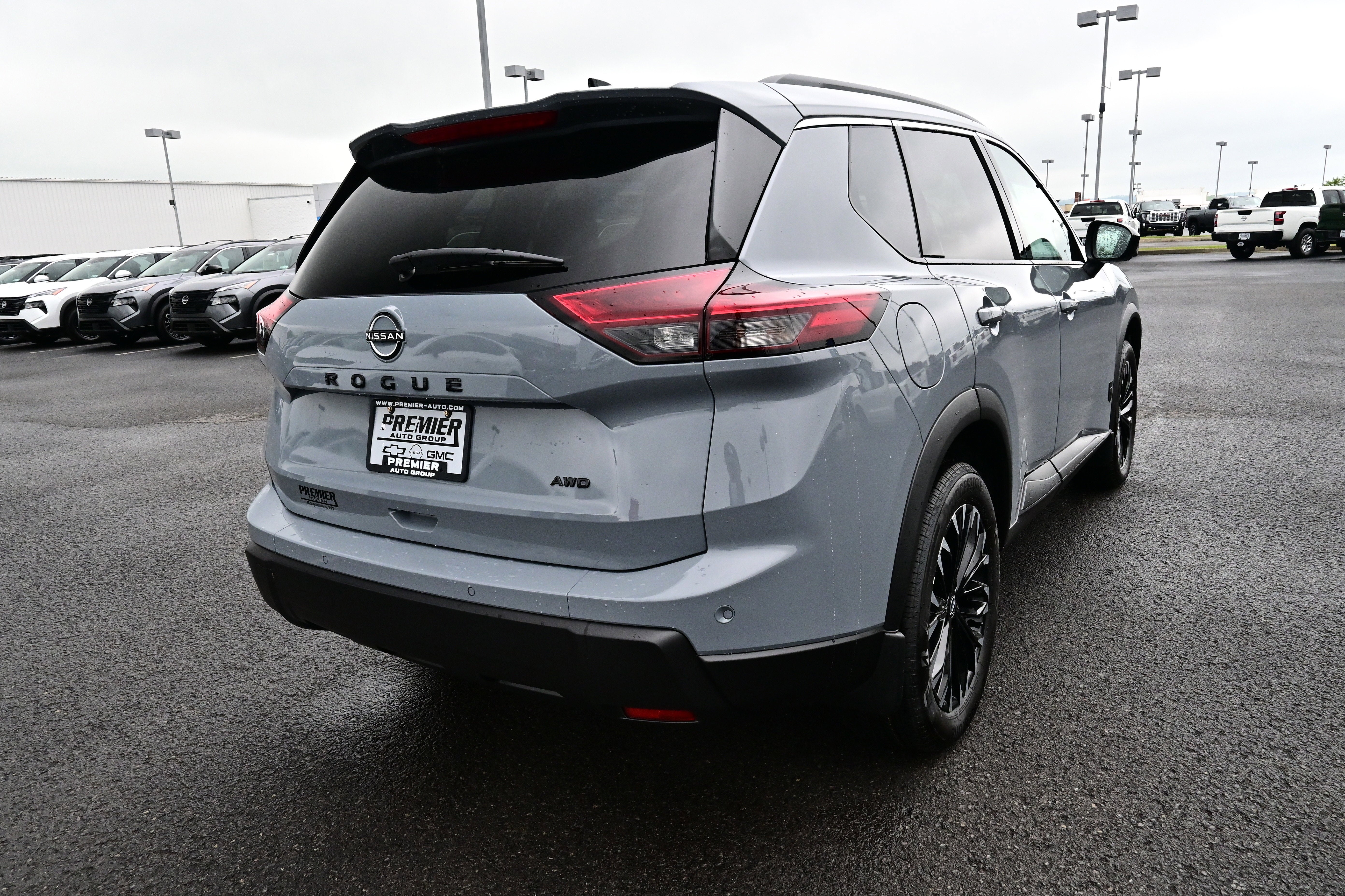 2026 Nissan Rogue Dark Armor™