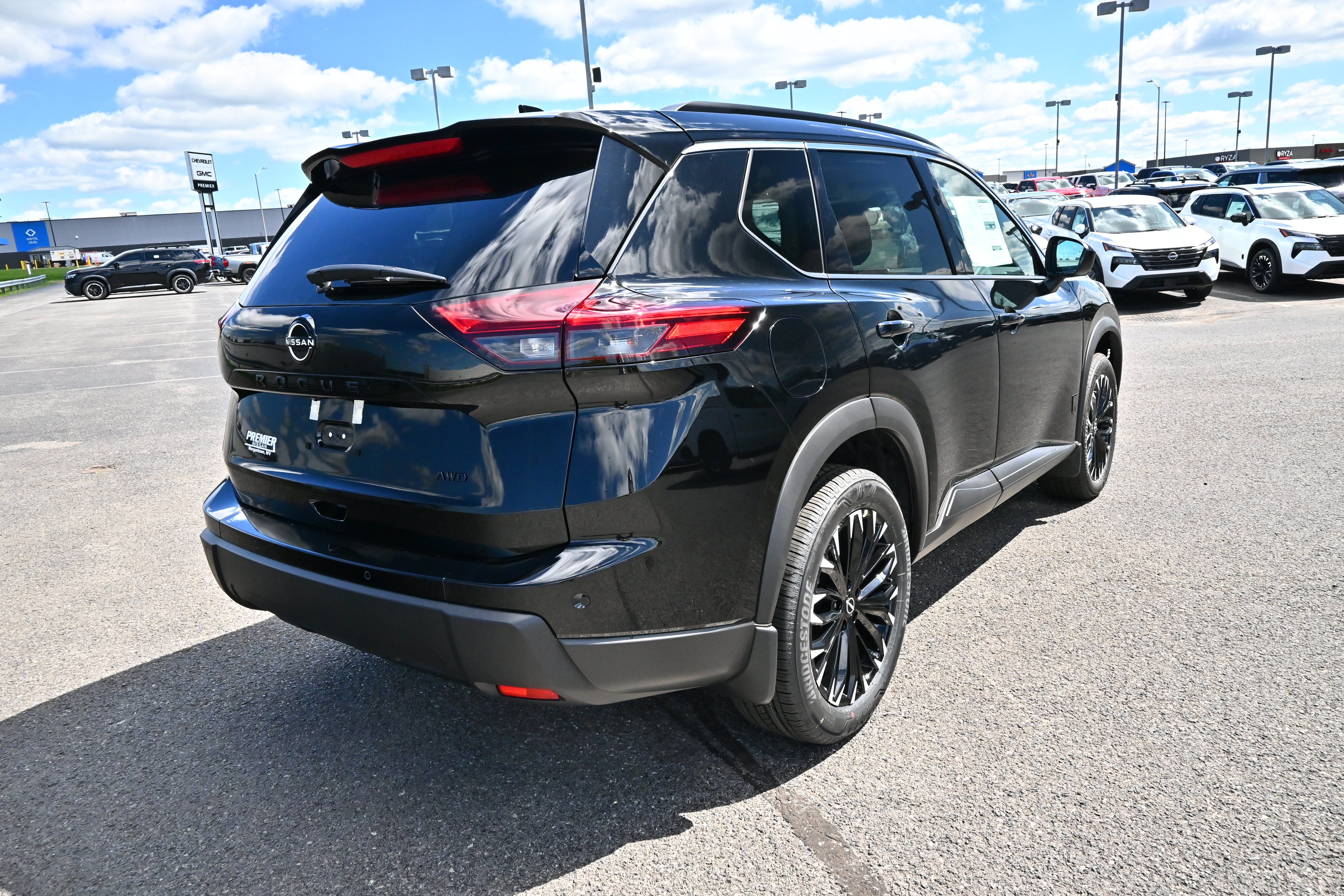 2026 Nissan Rogue Dark Armor™