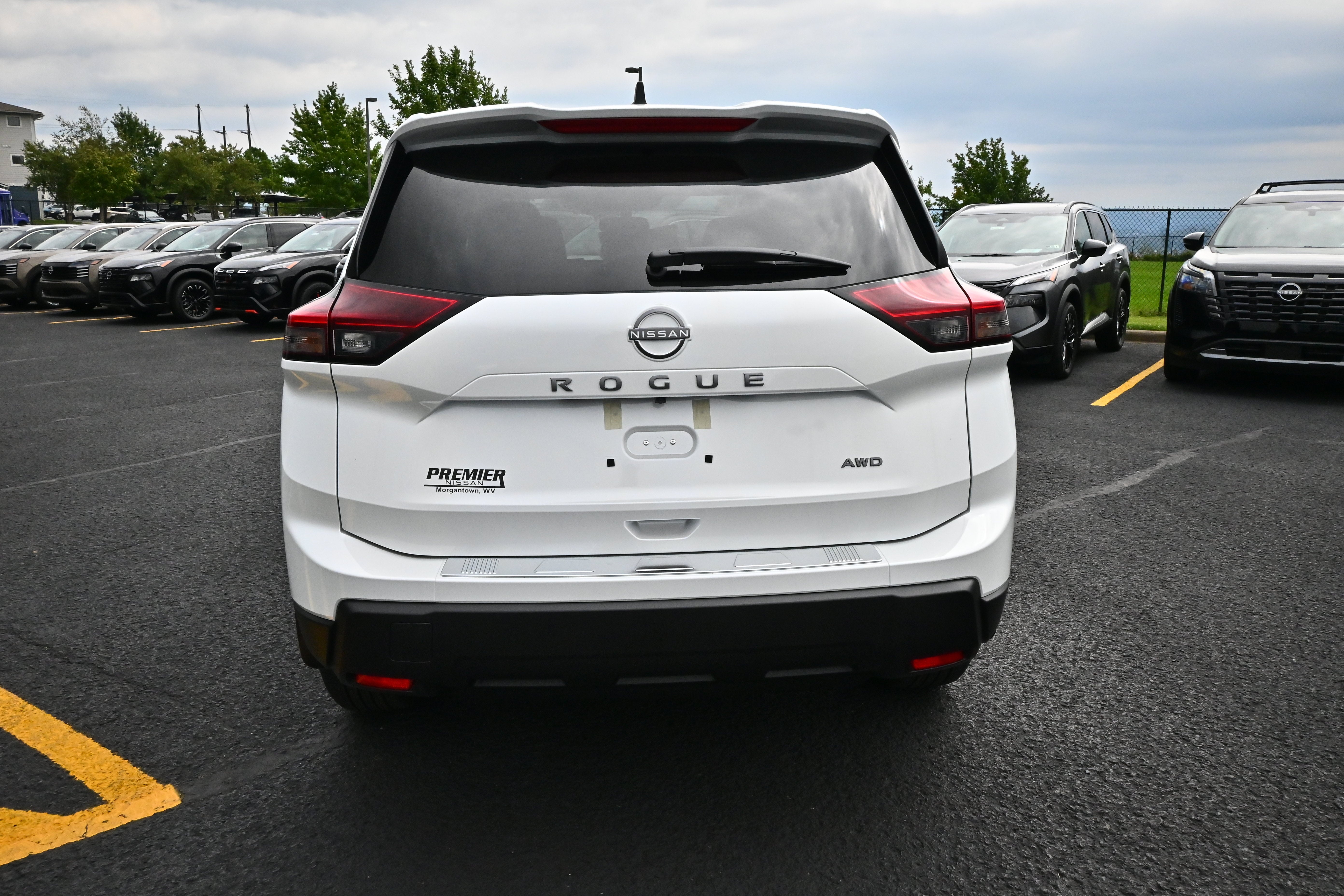 2026 Nissan Rogue SV