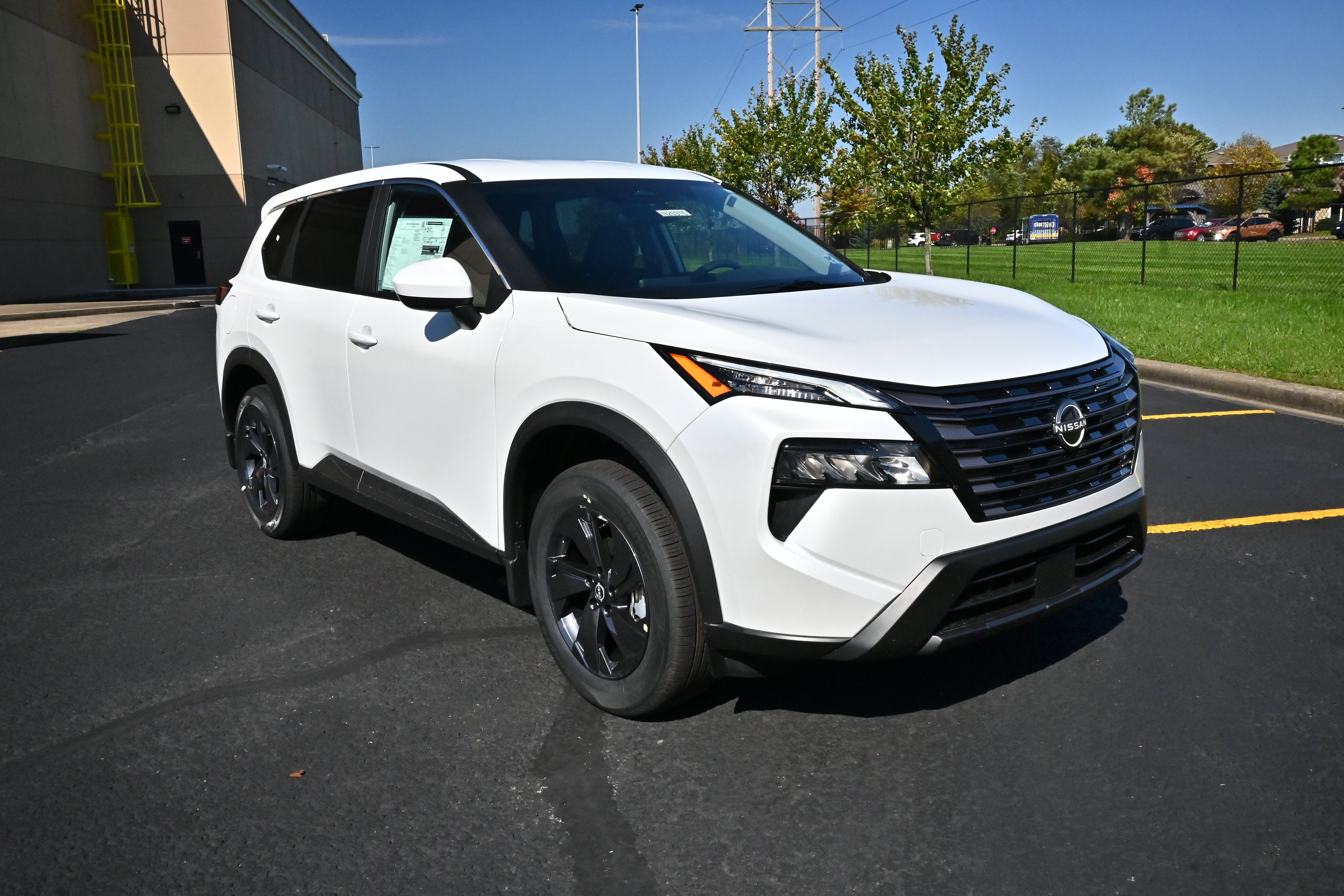 2026 Nissan Rogue SV