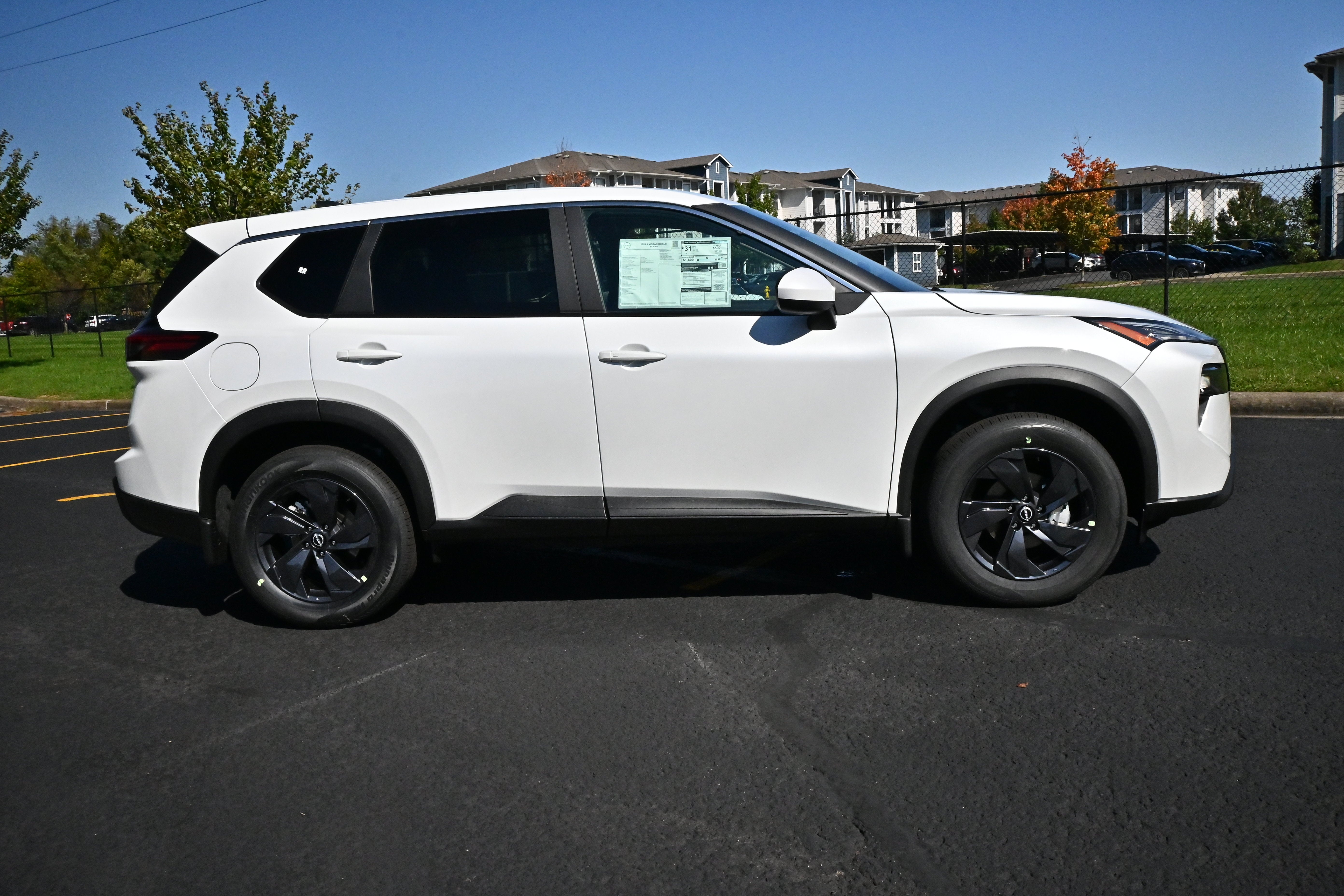 2026 Nissan Rogue SV