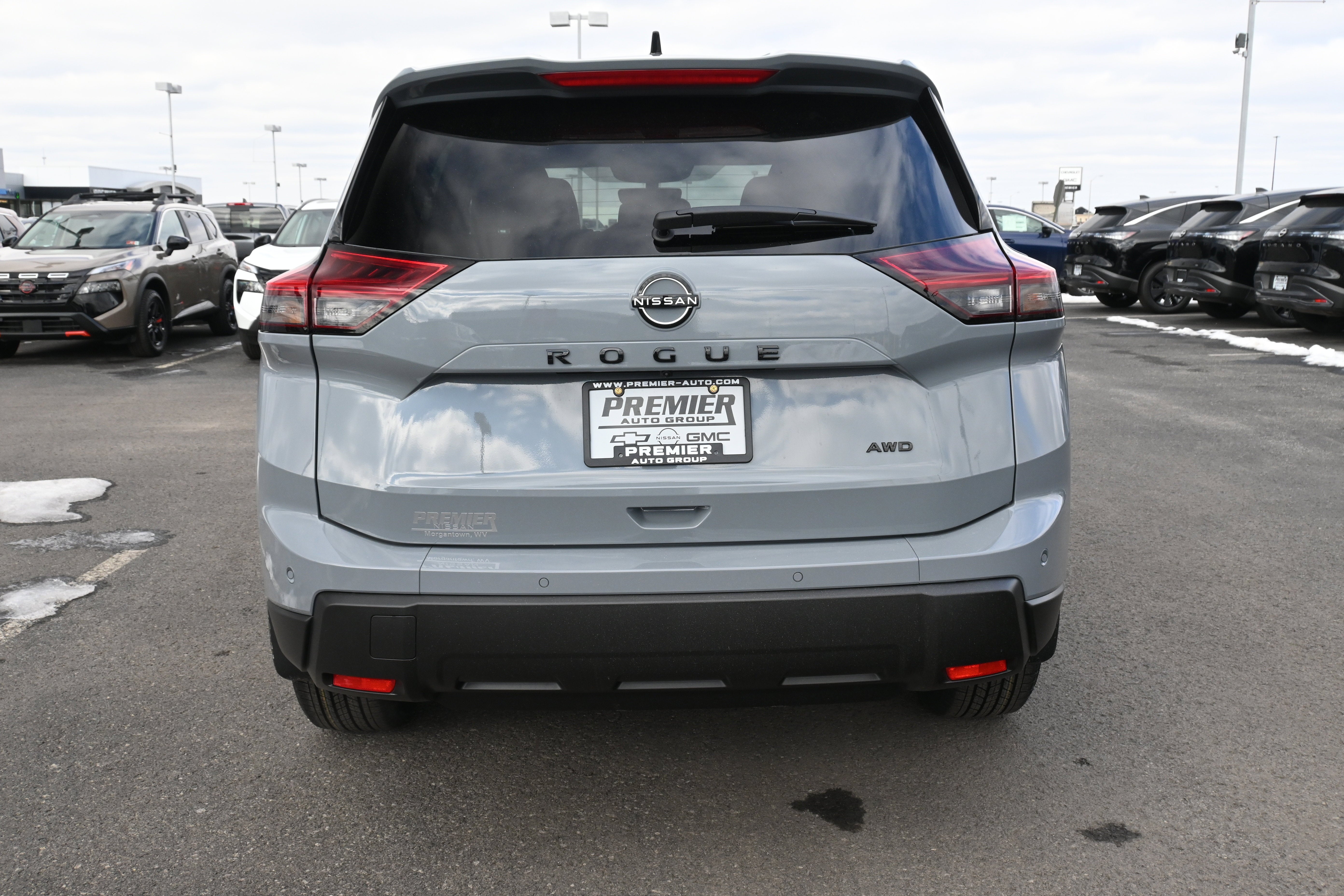 2026 Nissan Rogue Dark Armor