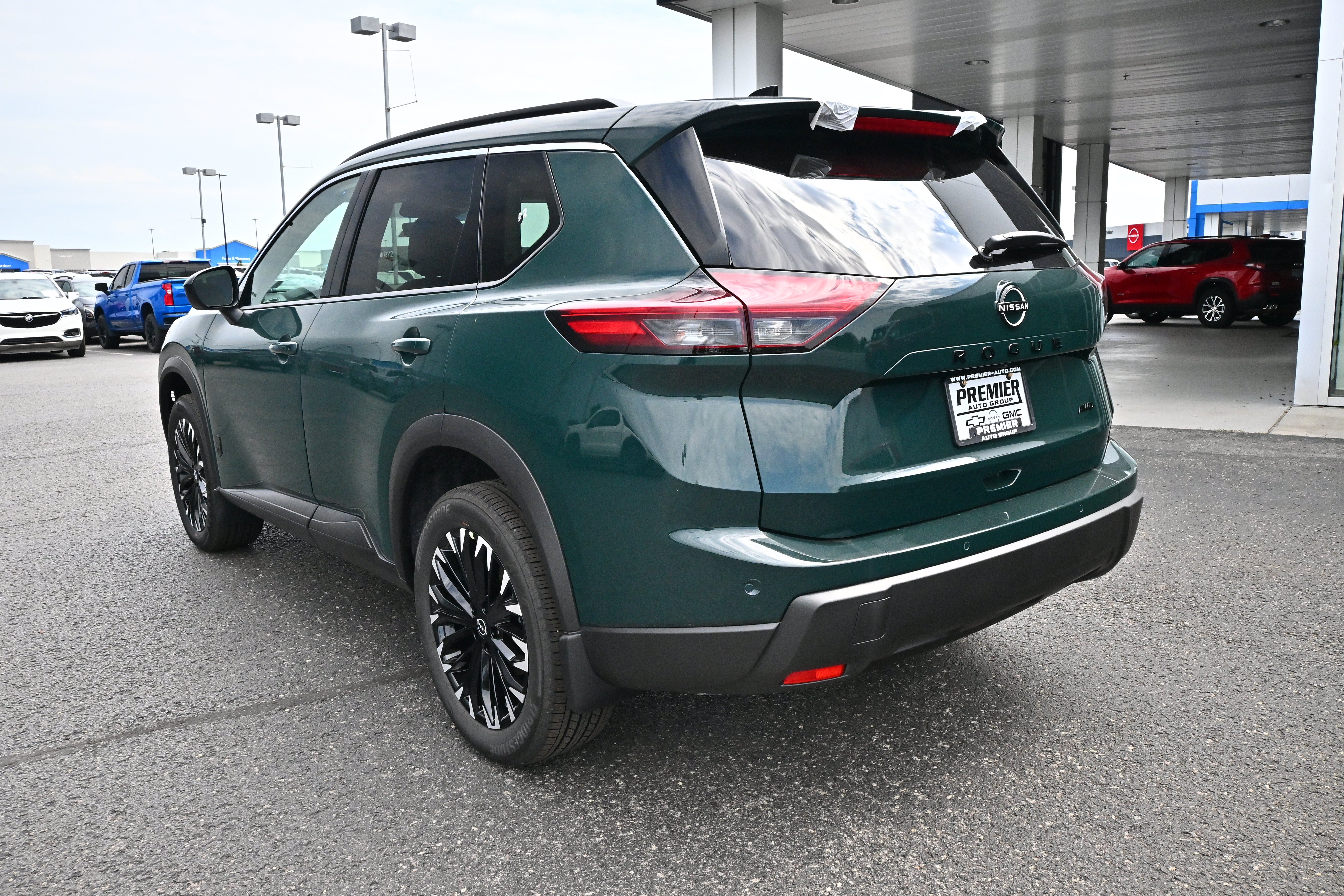 2026 Nissan Rogue Dark Armor™