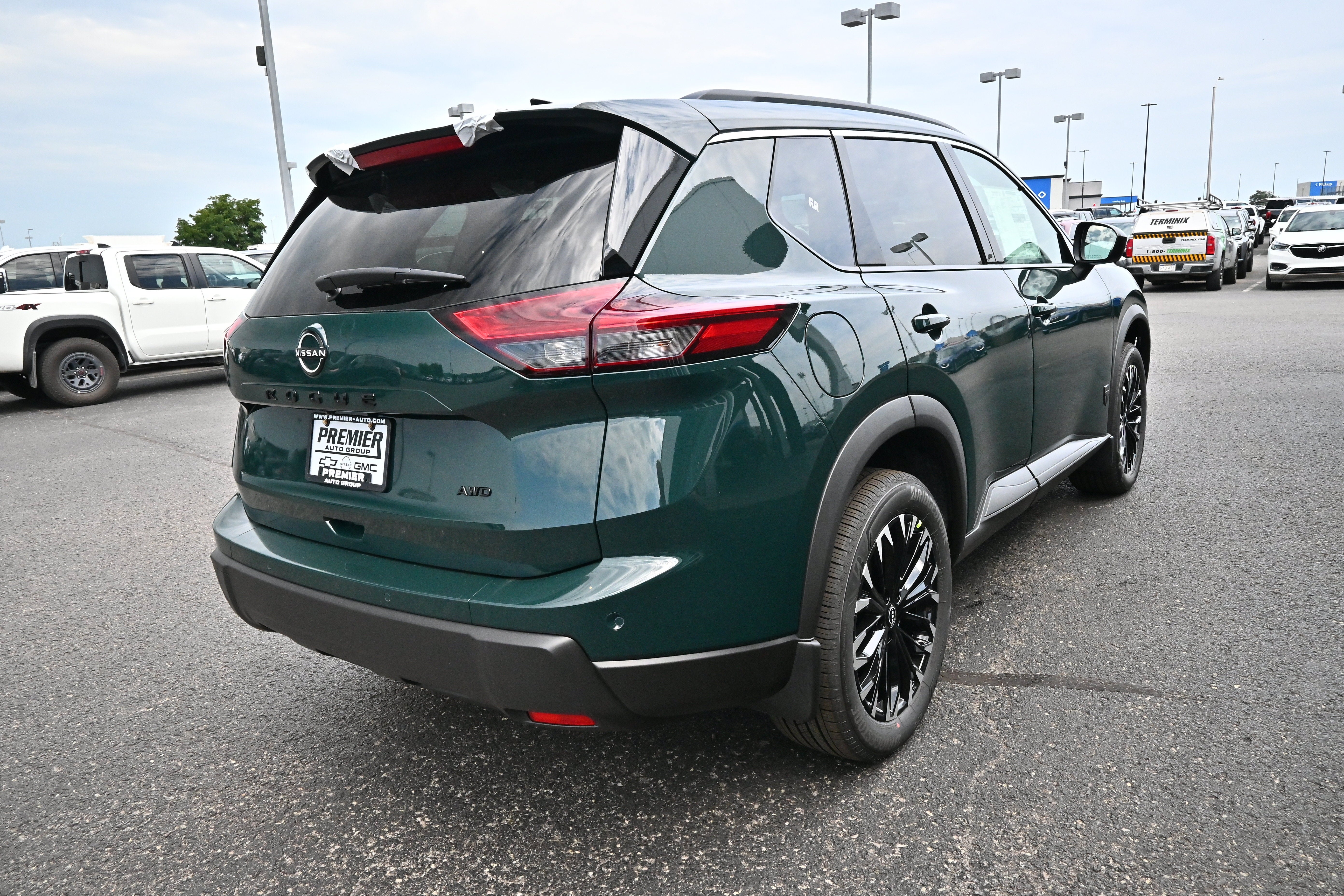 2026 Nissan Rogue Dark Armor™