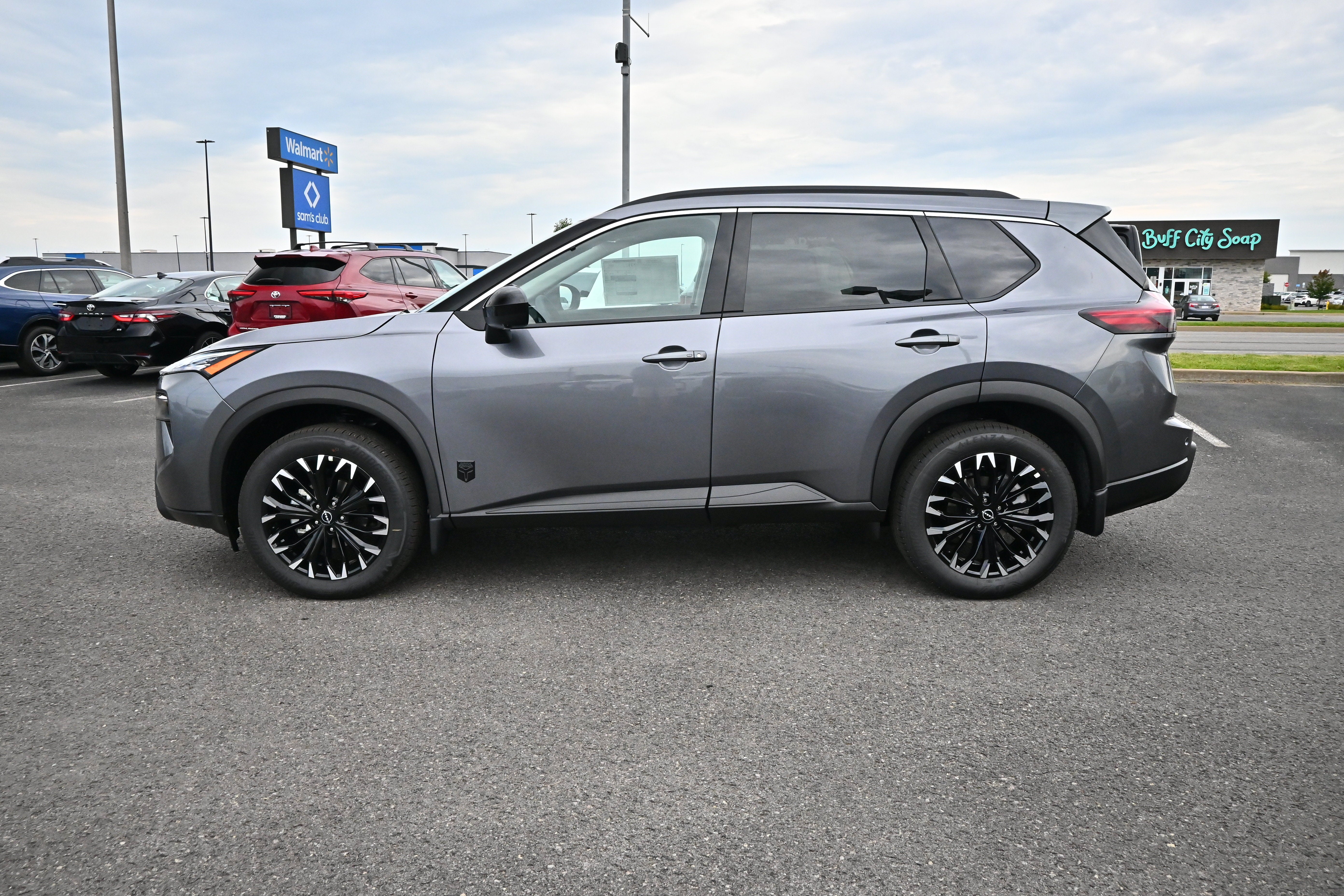 2026 Nissan Rogue Dark Armor™