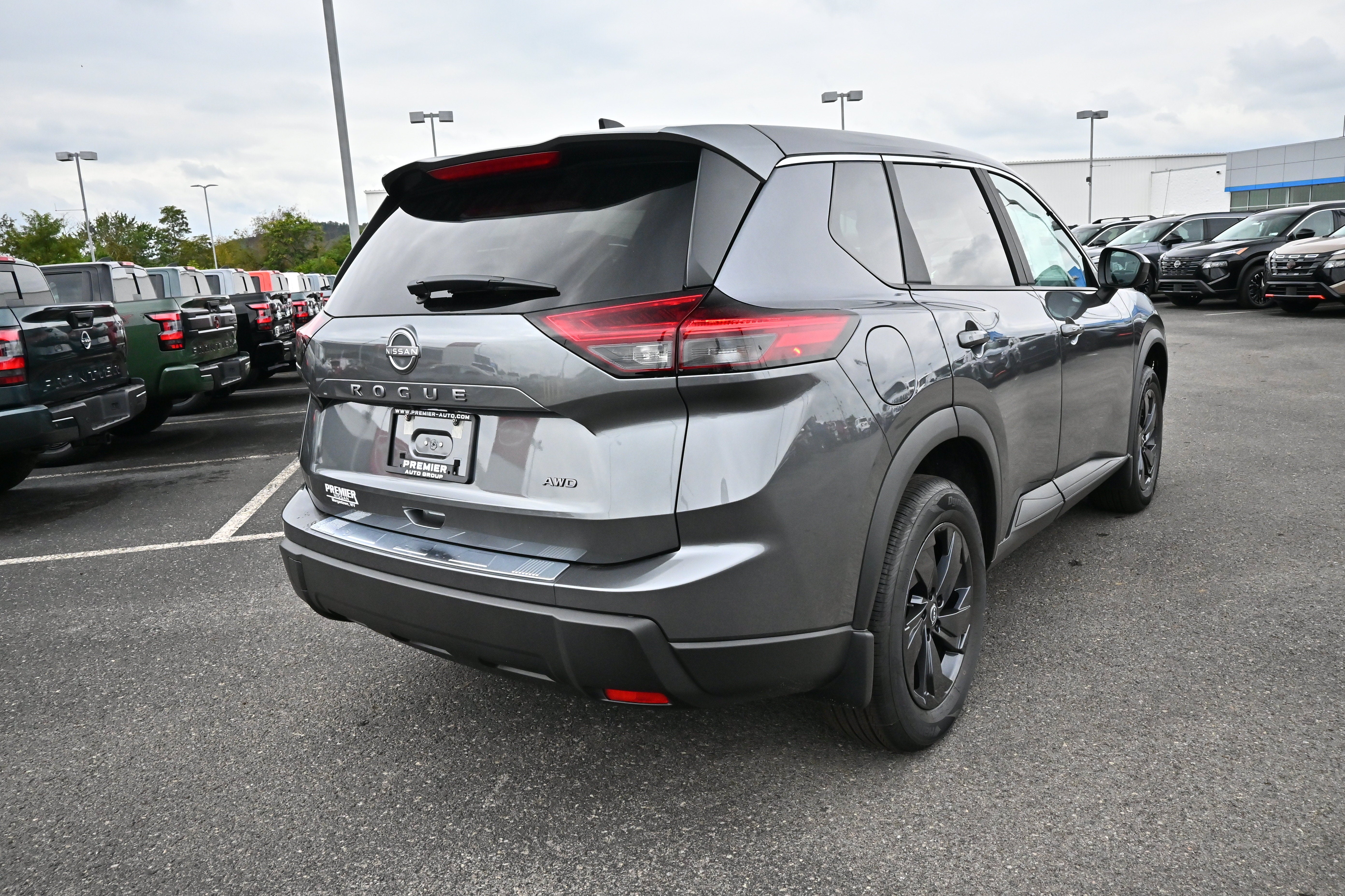 2026 Nissan Rogue SV