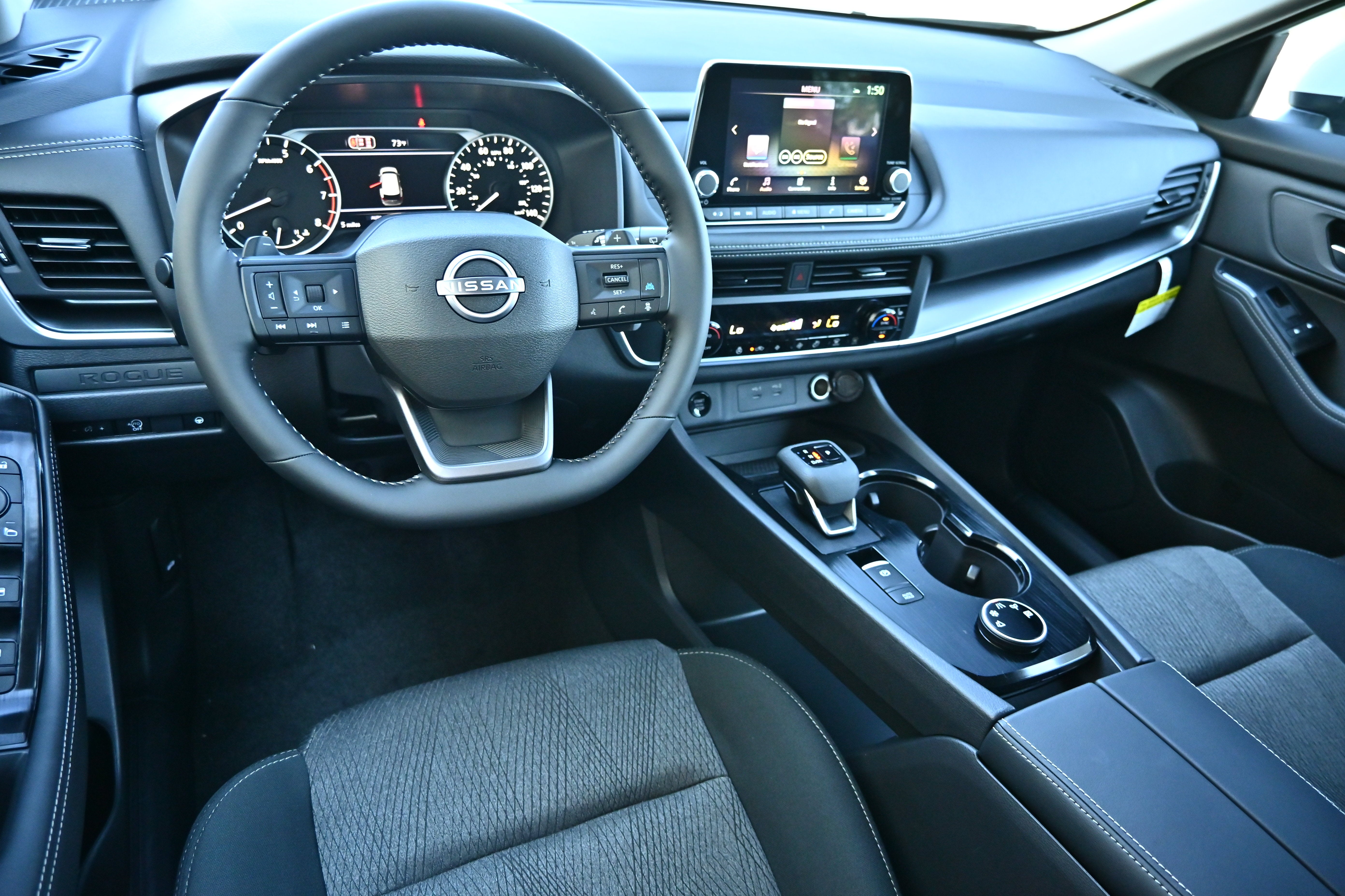 2027 Nissan Rogue SV
