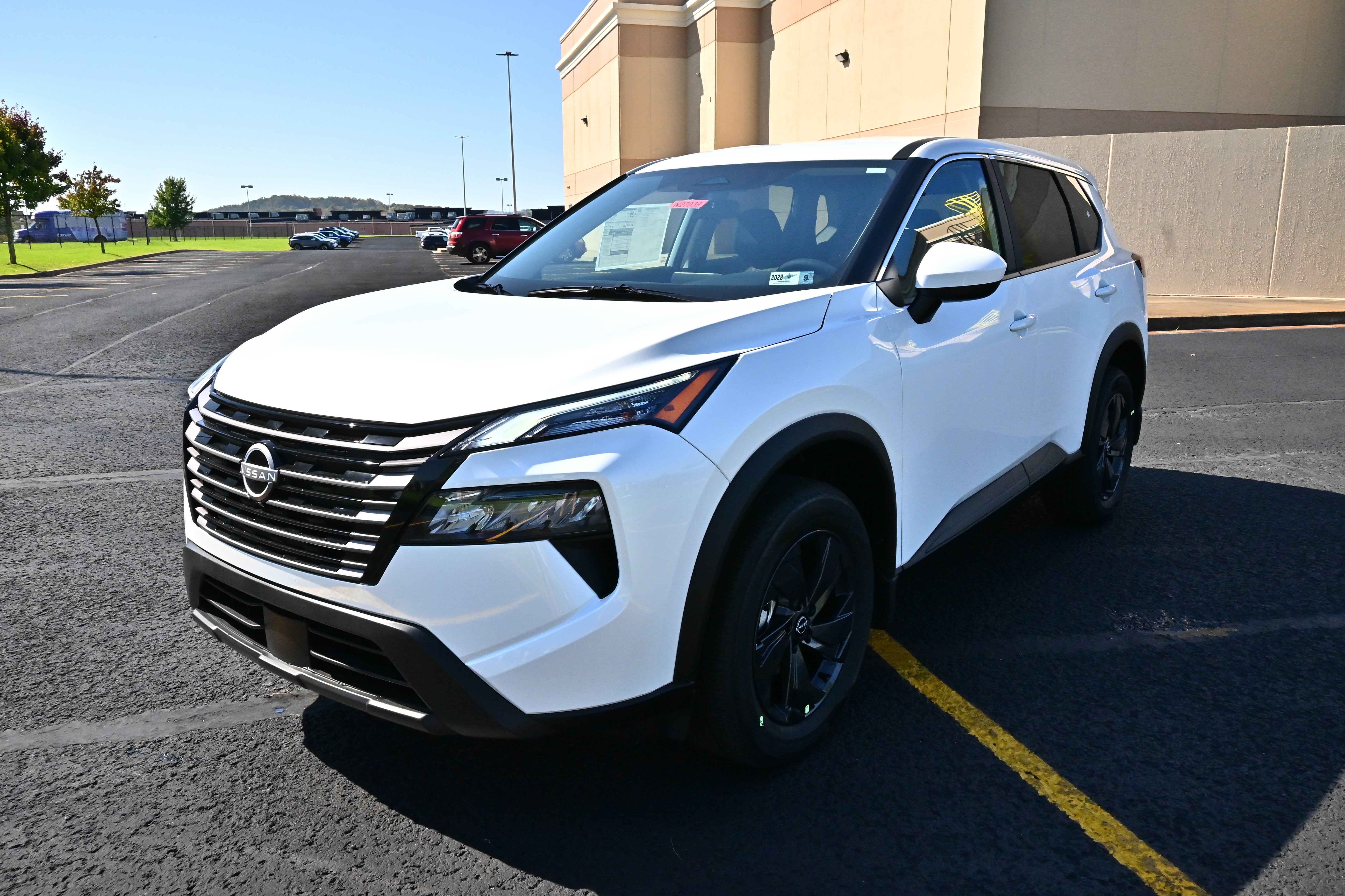 2027 Nissan Rogue SV