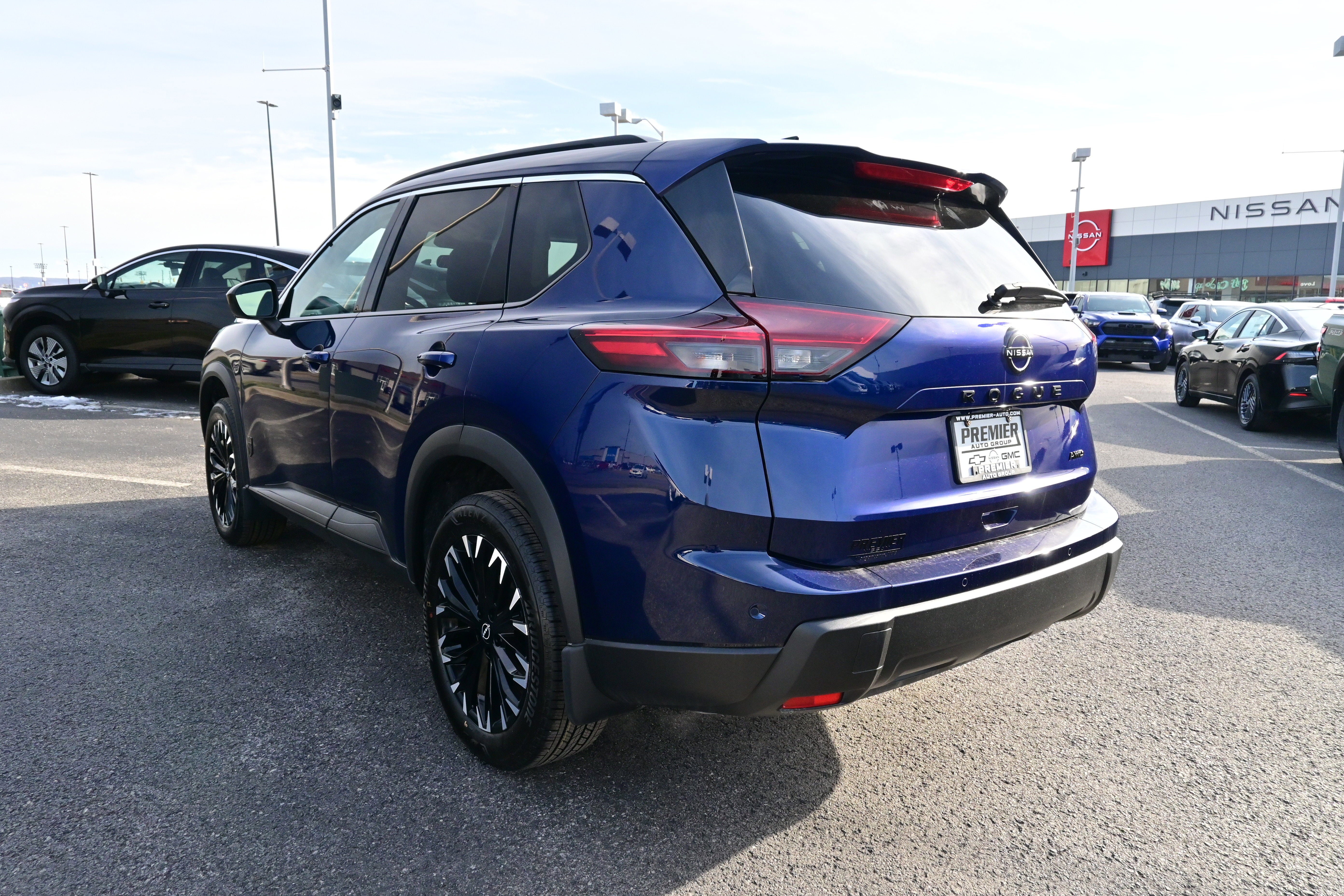 2026 Nissan Rogue Dark Armor