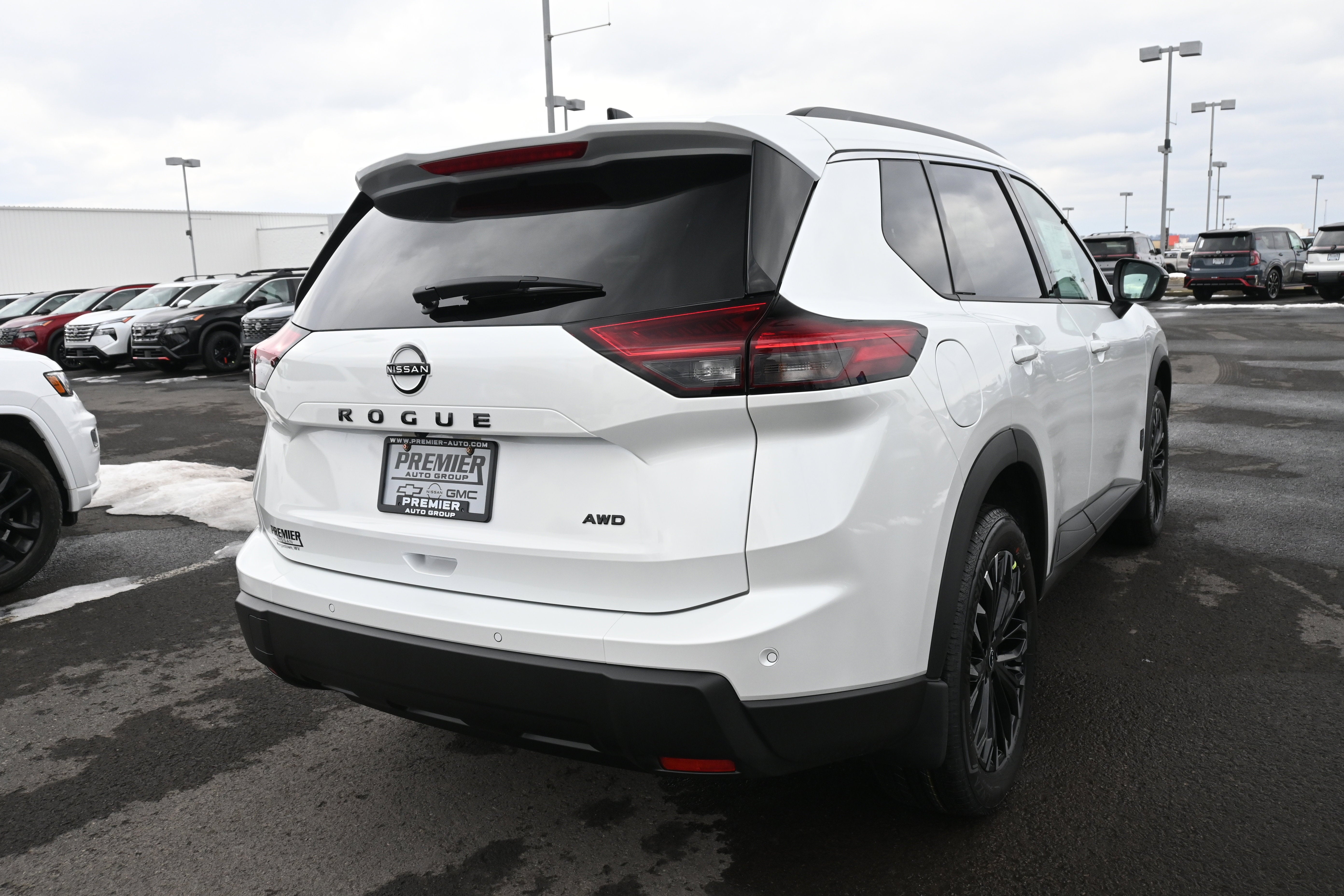 2026 Nissan Rogue Dark Armor™