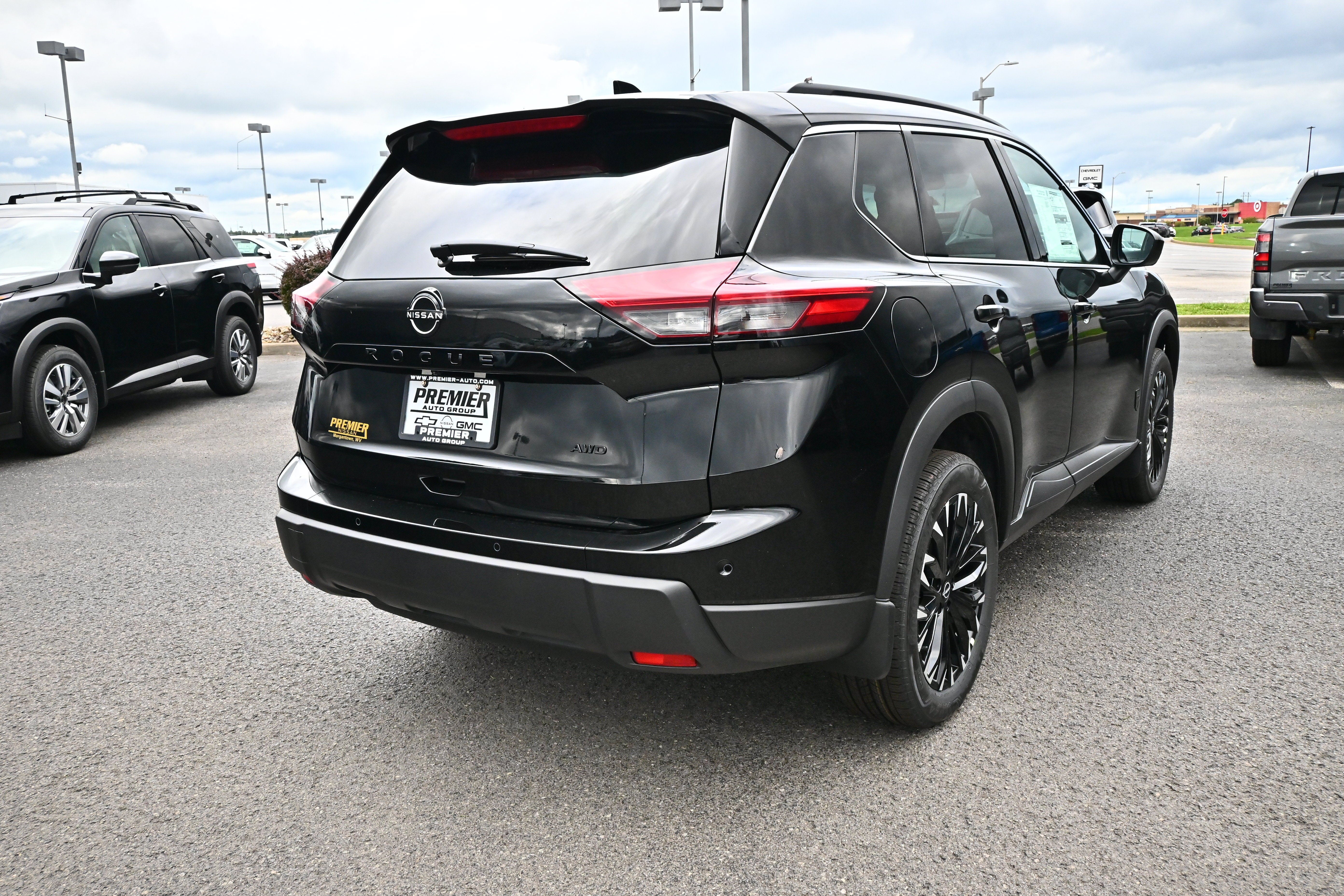 2026 Nissan Rogue Dark Armor™