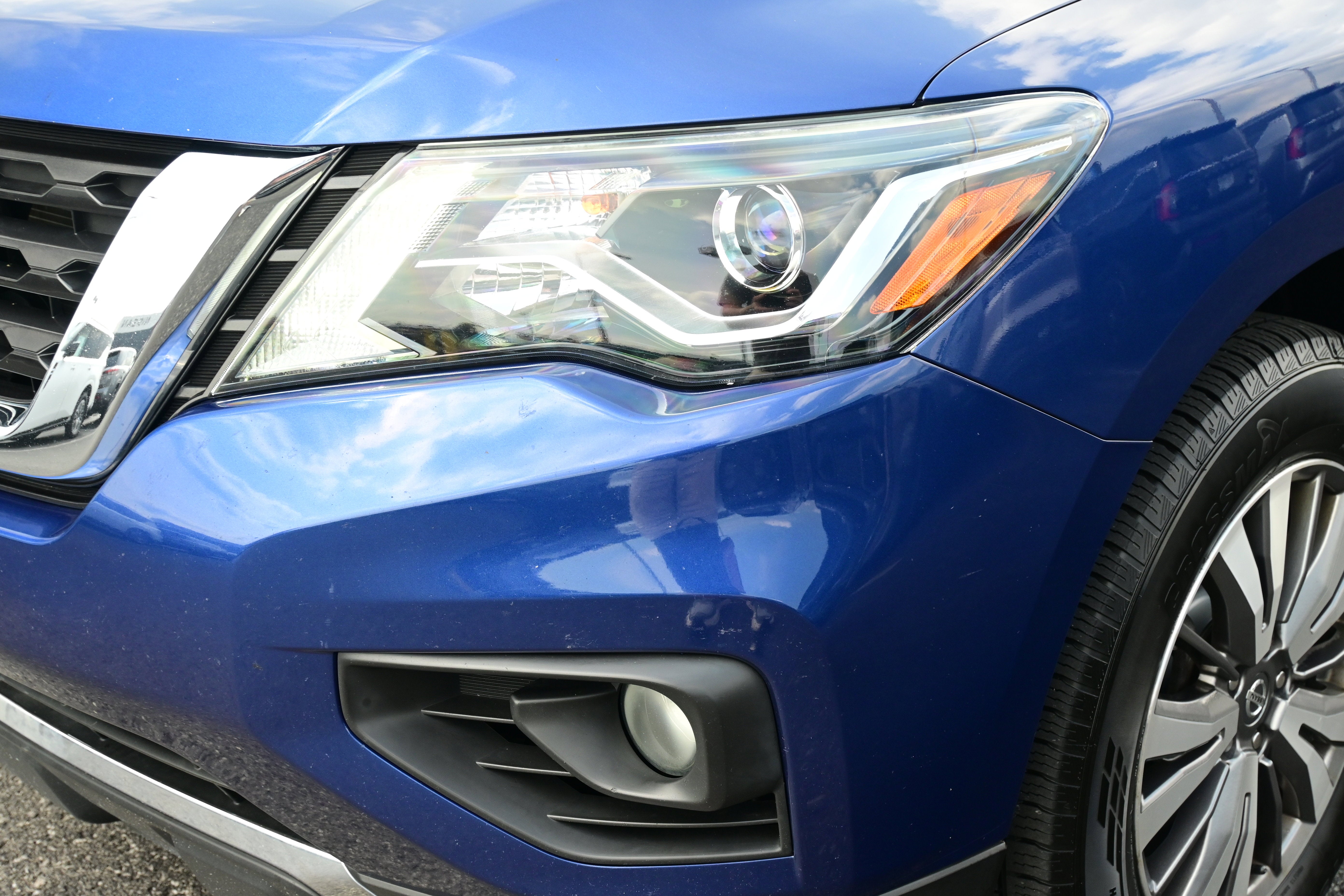 2020 Nissan Pathfinder SV