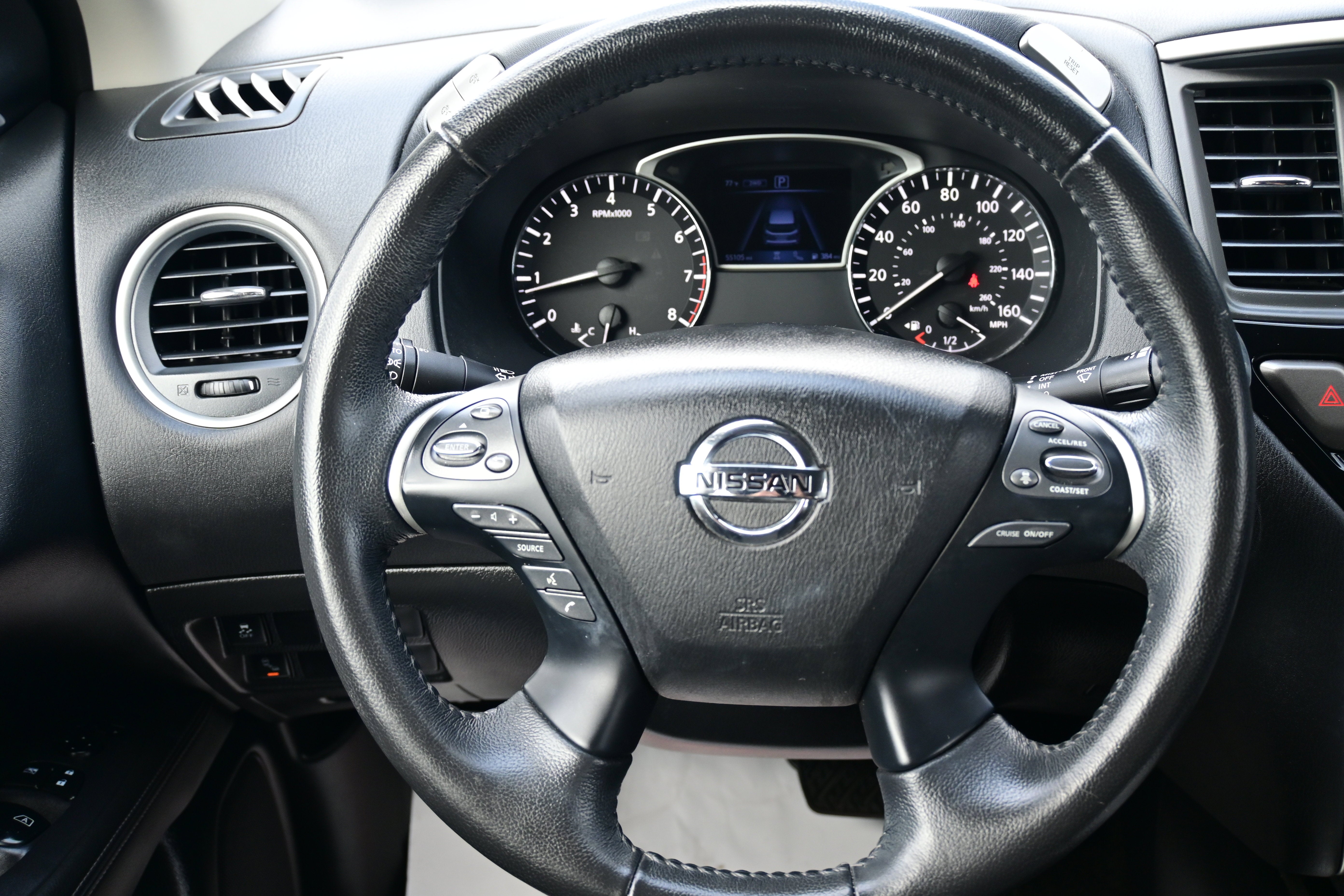 2020 Nissan Pathfinder SV