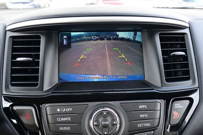 2020 Nissan Pathfinder SV