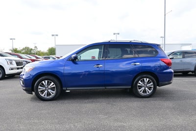 2020 Nissan Pathfinder SV