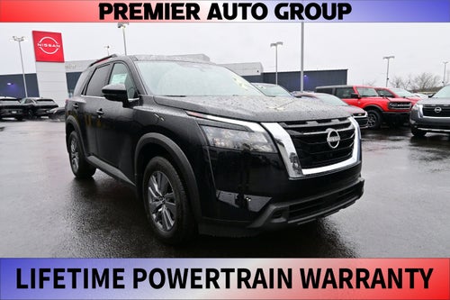 2025 Nissan Pathfinder SV