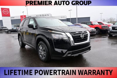 2025 Nissan Pathfinder SV