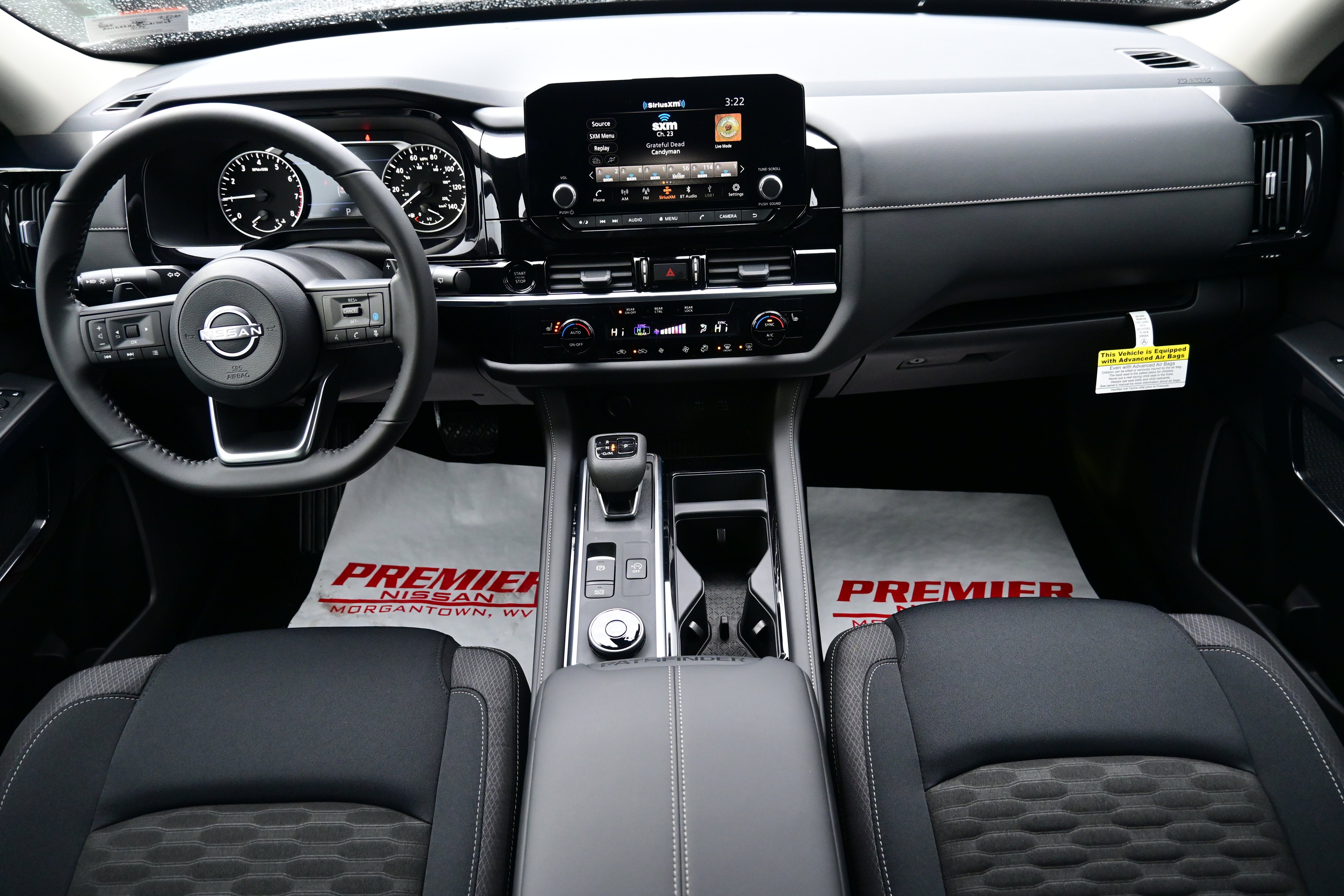 2025 Nissan Pathfinder SV