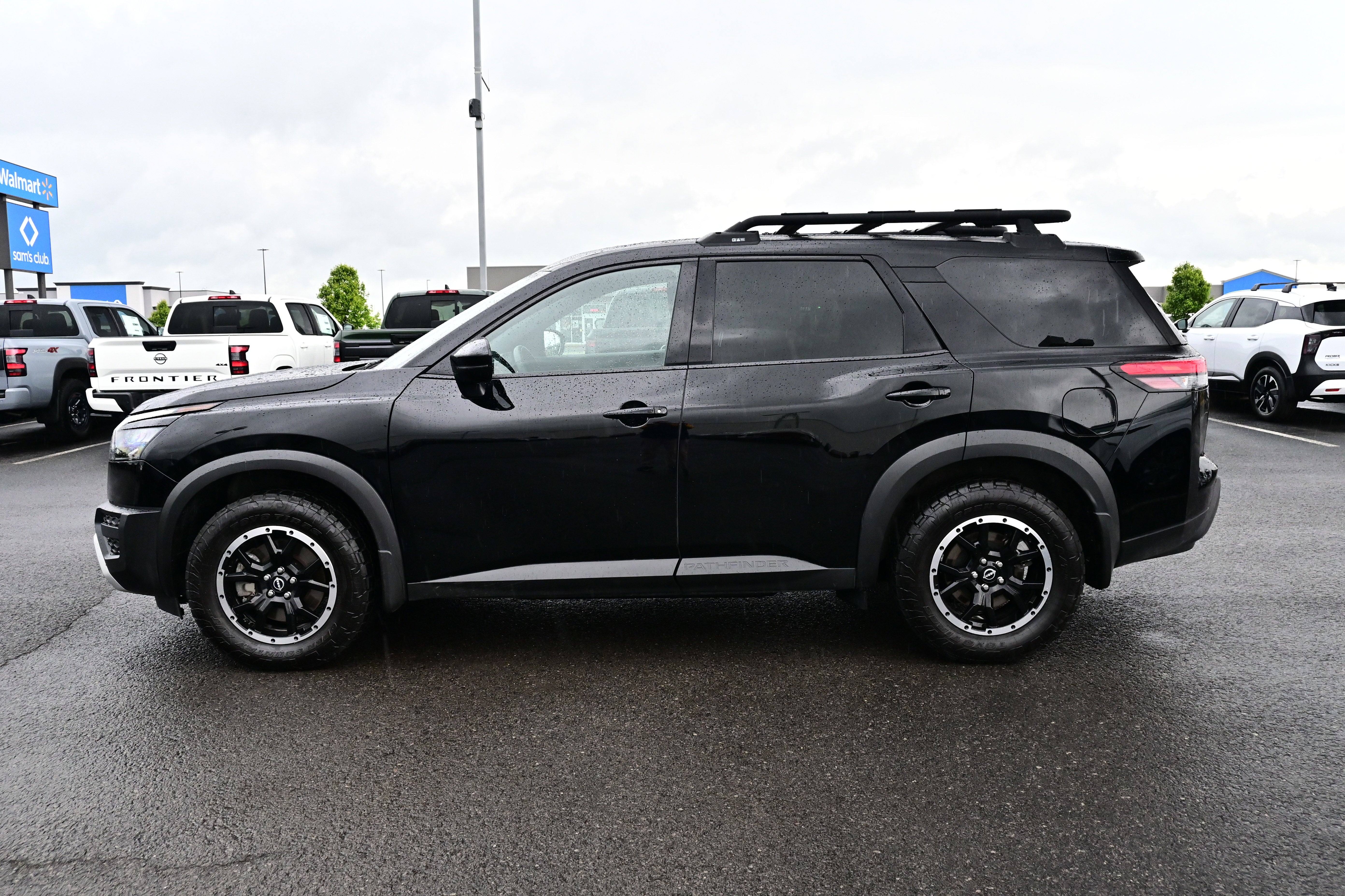 2025 Nissan Pathfinder Rock Creek®