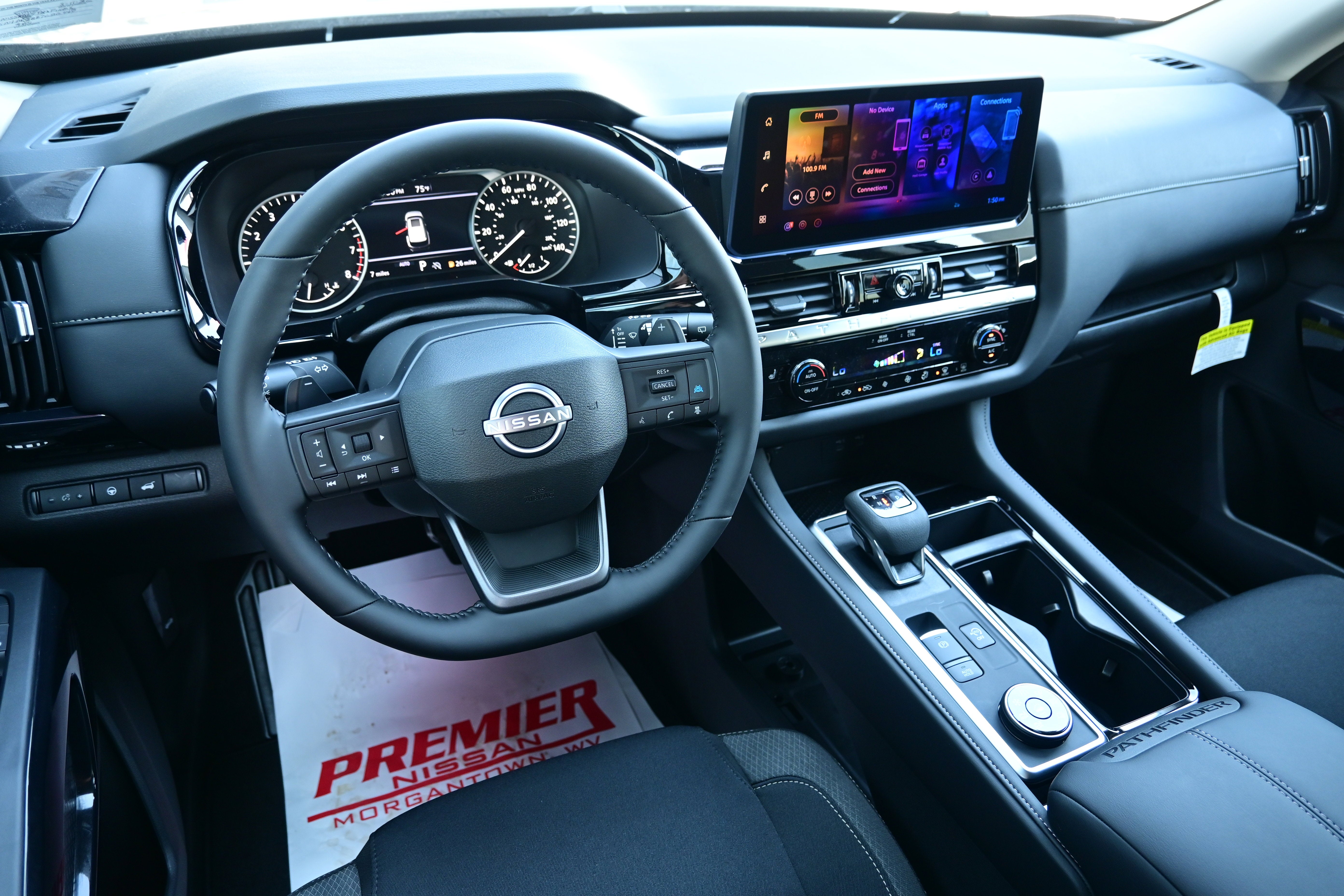 2026 Nissan Pathfinder SV