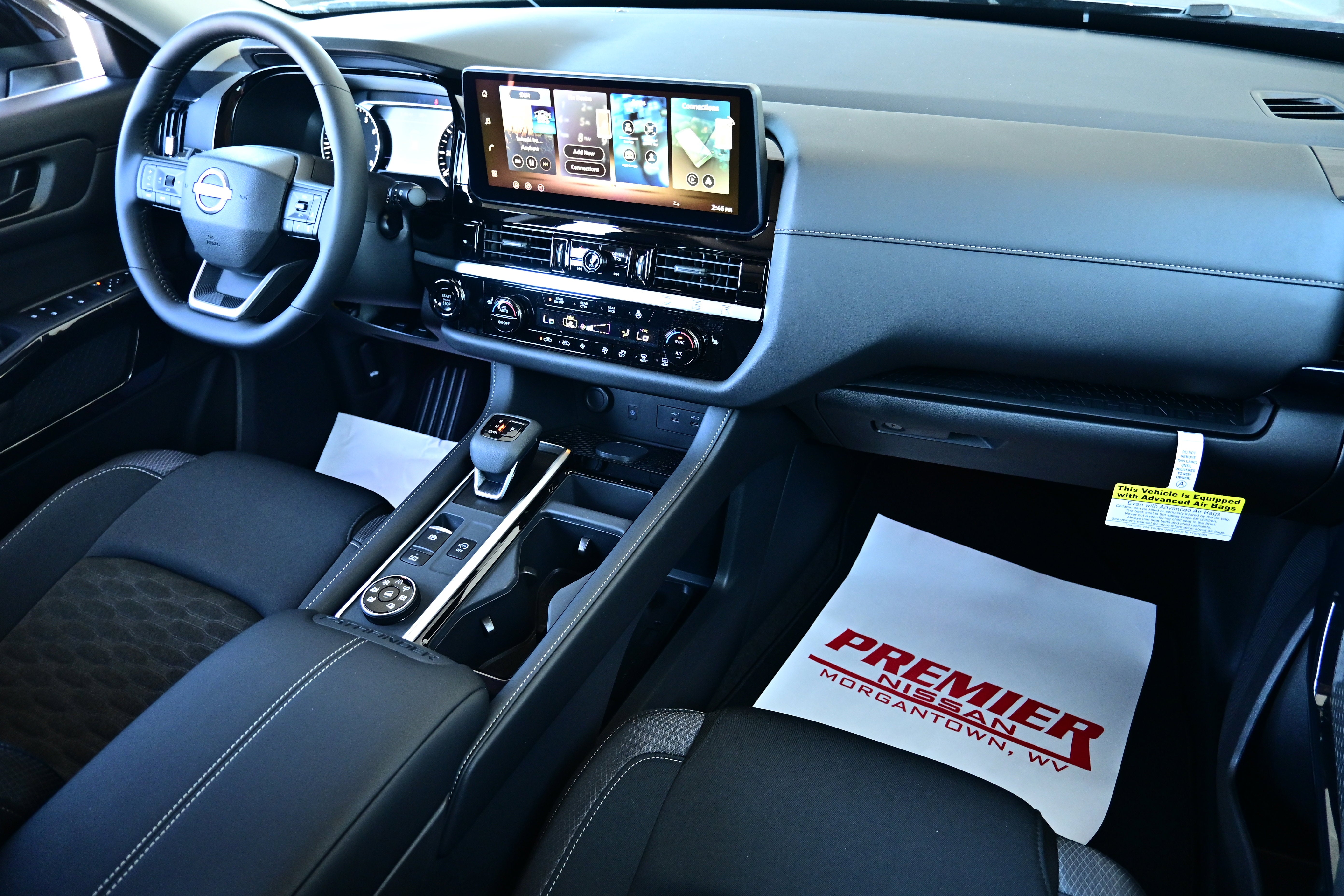 2026 Nissan Pathfinder SV