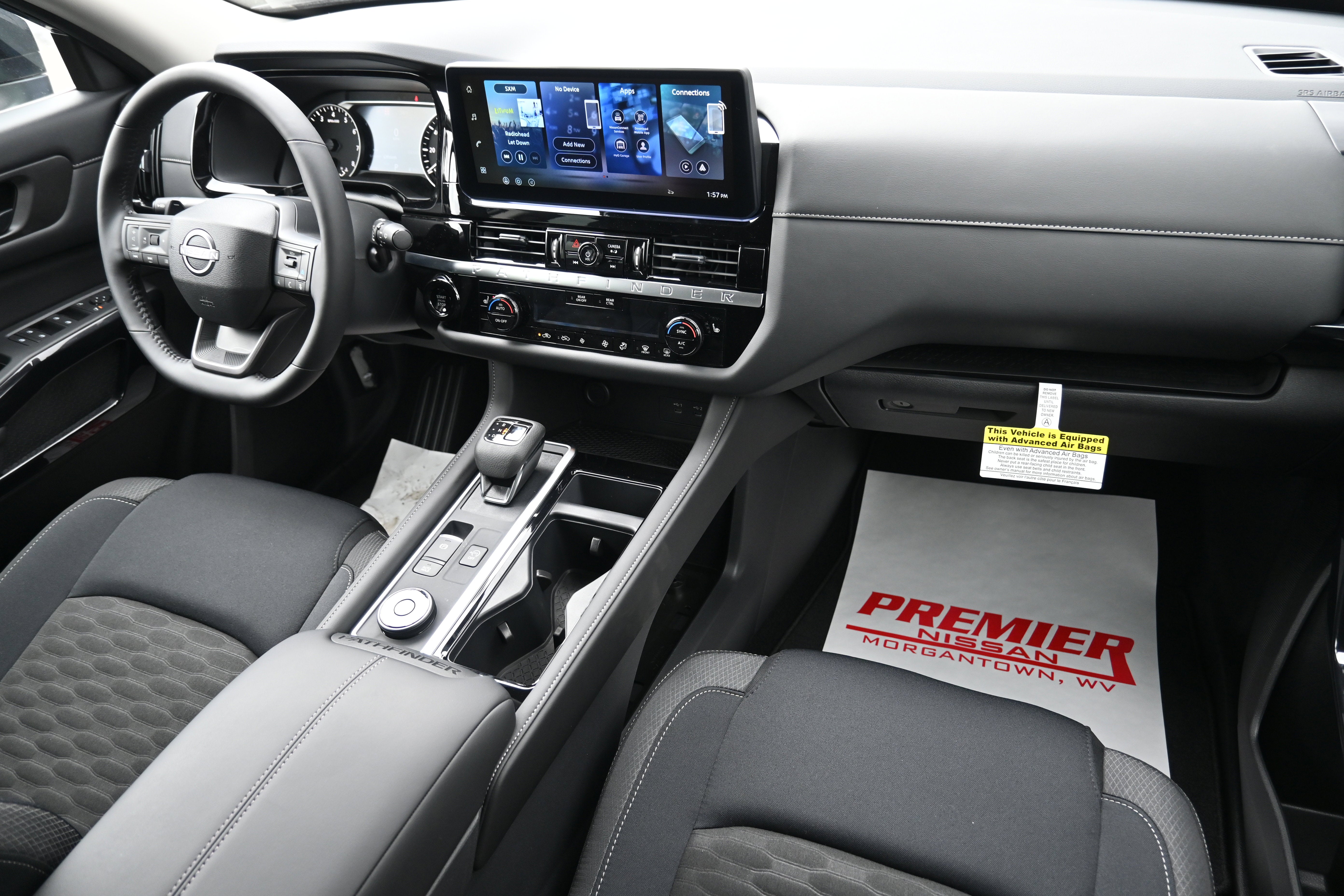 2026 Nissan Pathfinder SV