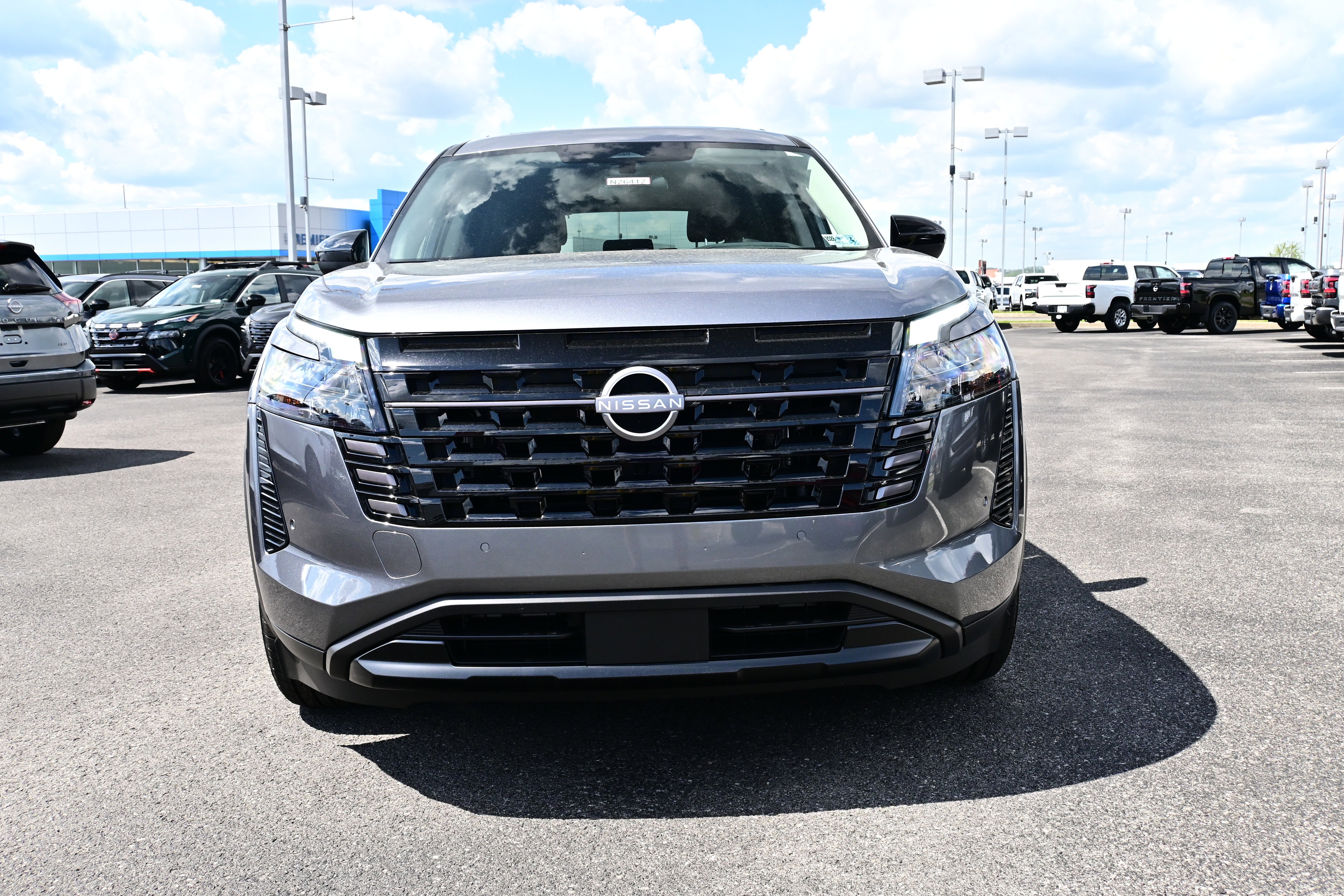 2026 Nissan Pathfinder SV