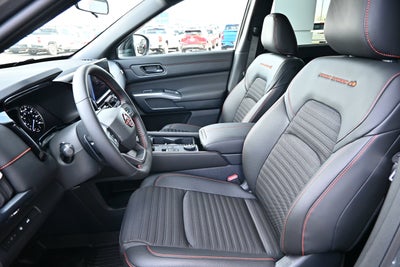 2026 Nissan Pathfinder Rock Creek®