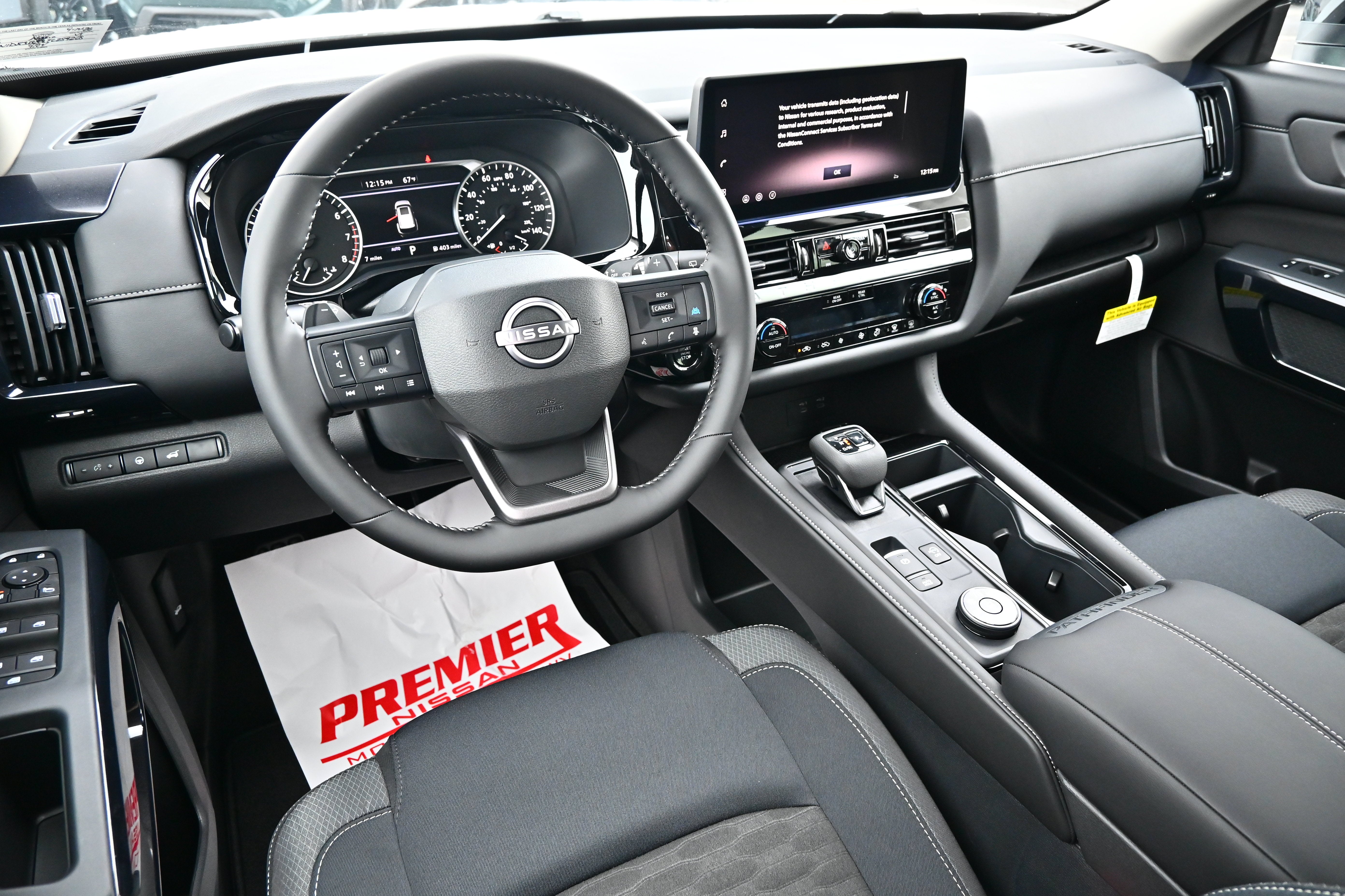 2026 Nissan Pathfinder SV